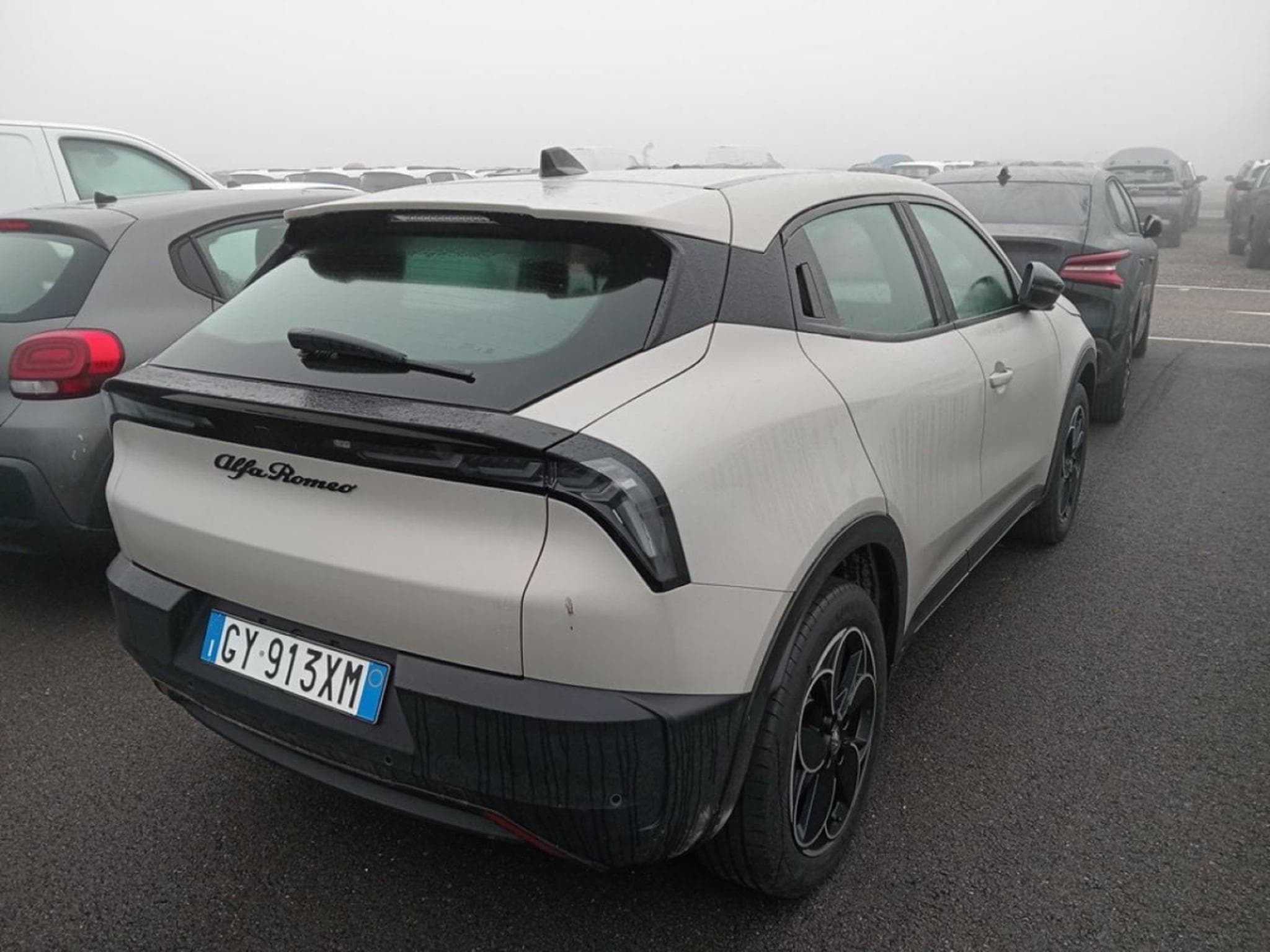 Alfa-Romeo Junior 54 kWh *1 phase charging (2025) - Photo 3