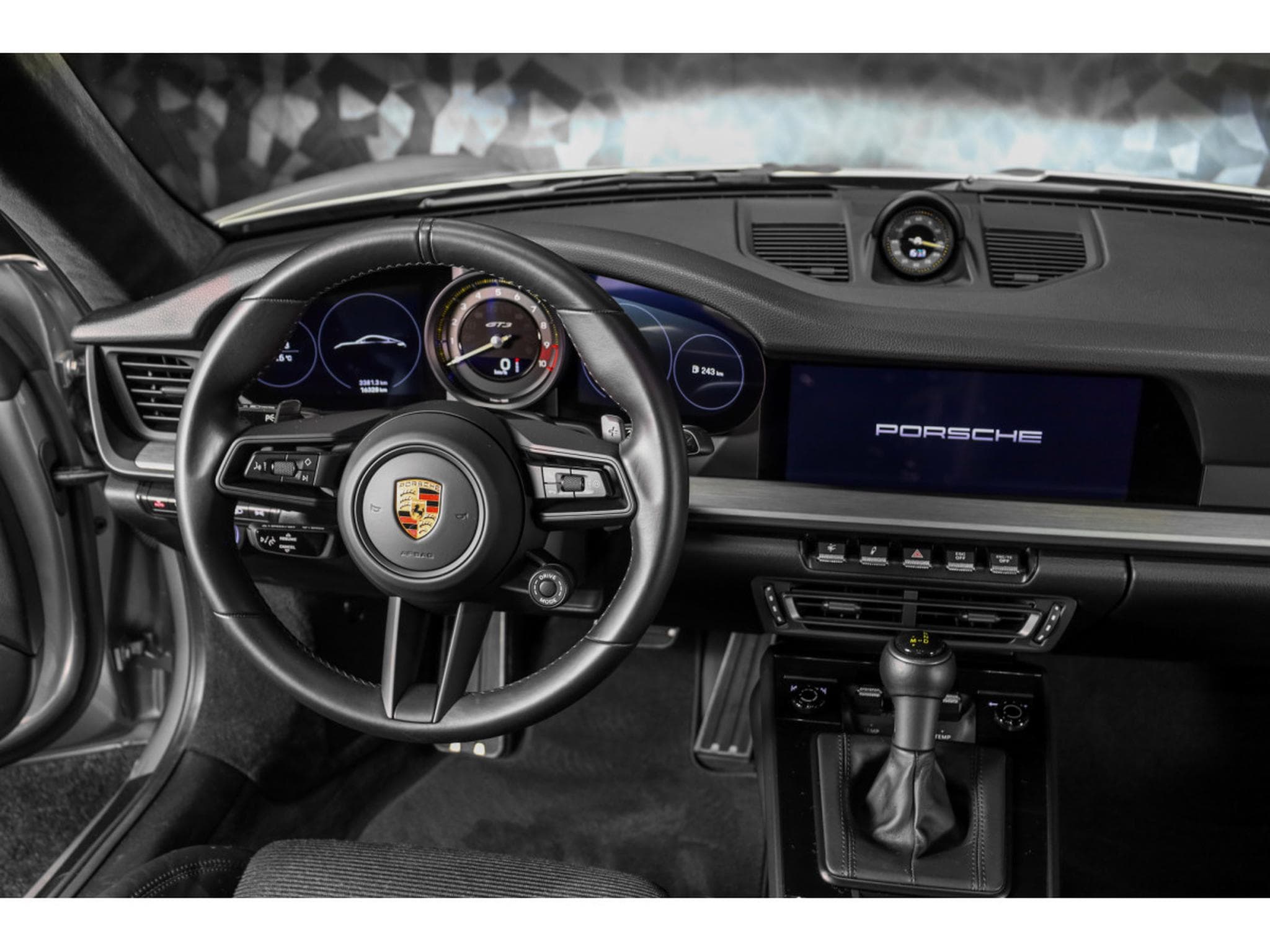 Porsche 911 992.1 GT3 TOURING PDK (2023) - Photo 12