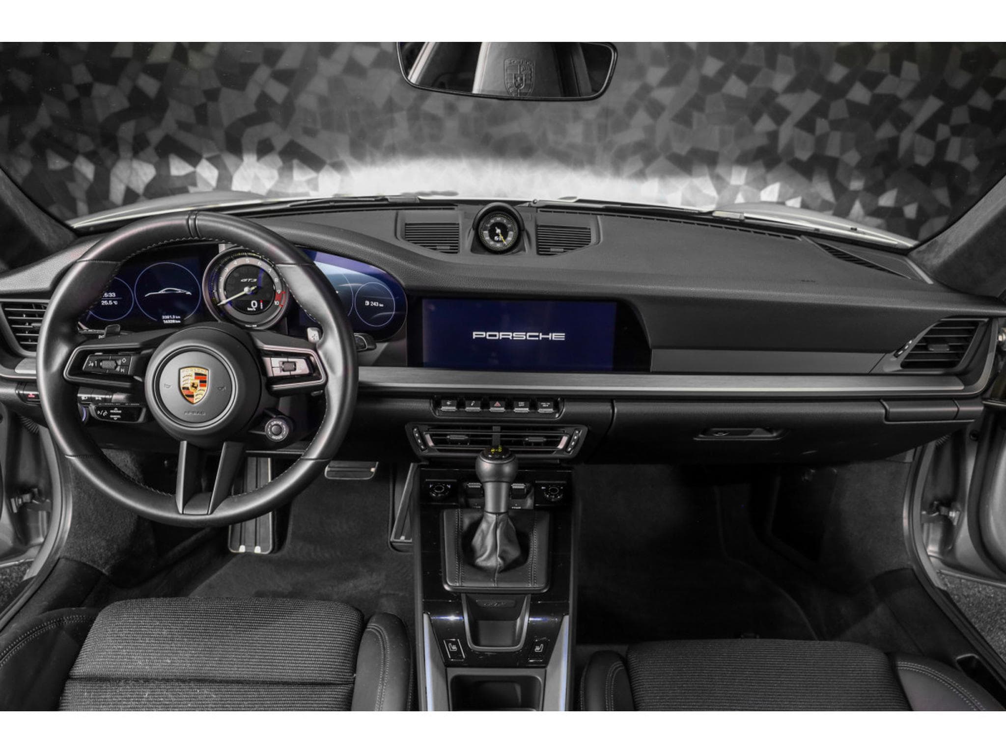 Porsche 911 992.1 GT3 TOURING PDK (2023) - Photo 14