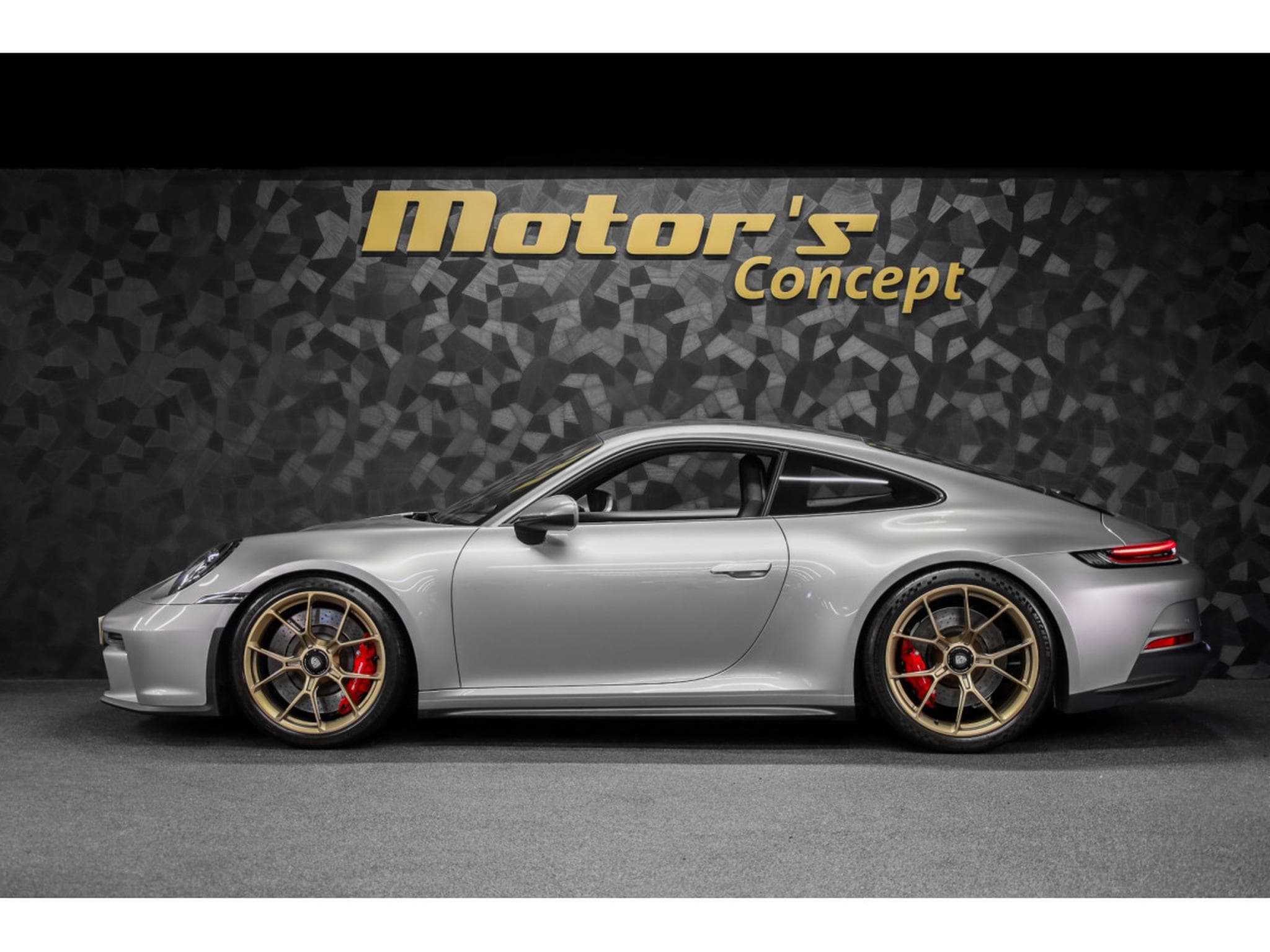 Porsche 911 992.1 GT3 TOURING PDK (2023) - Photo 2