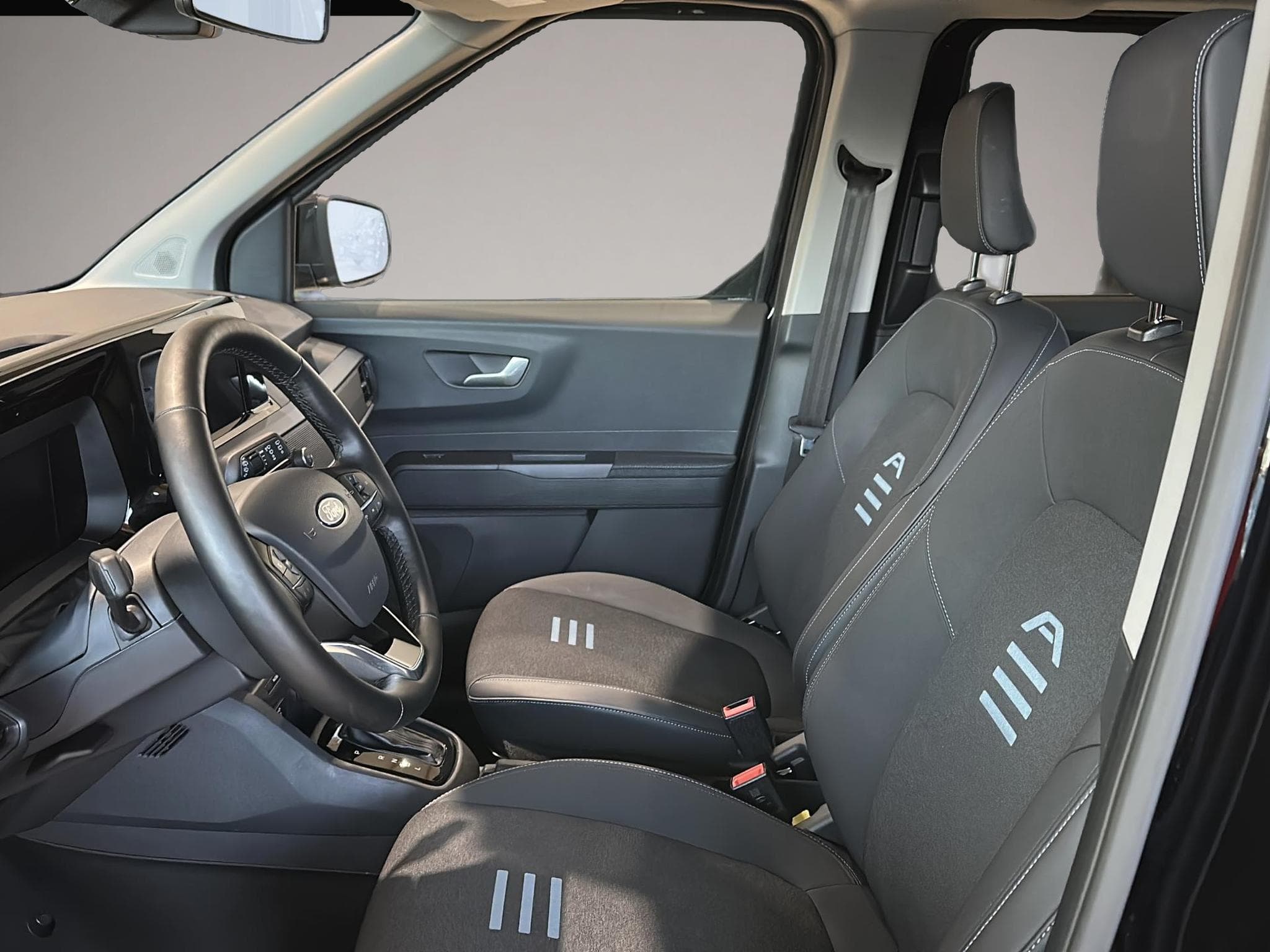 Ford Tourneo (2026) - Foto 5