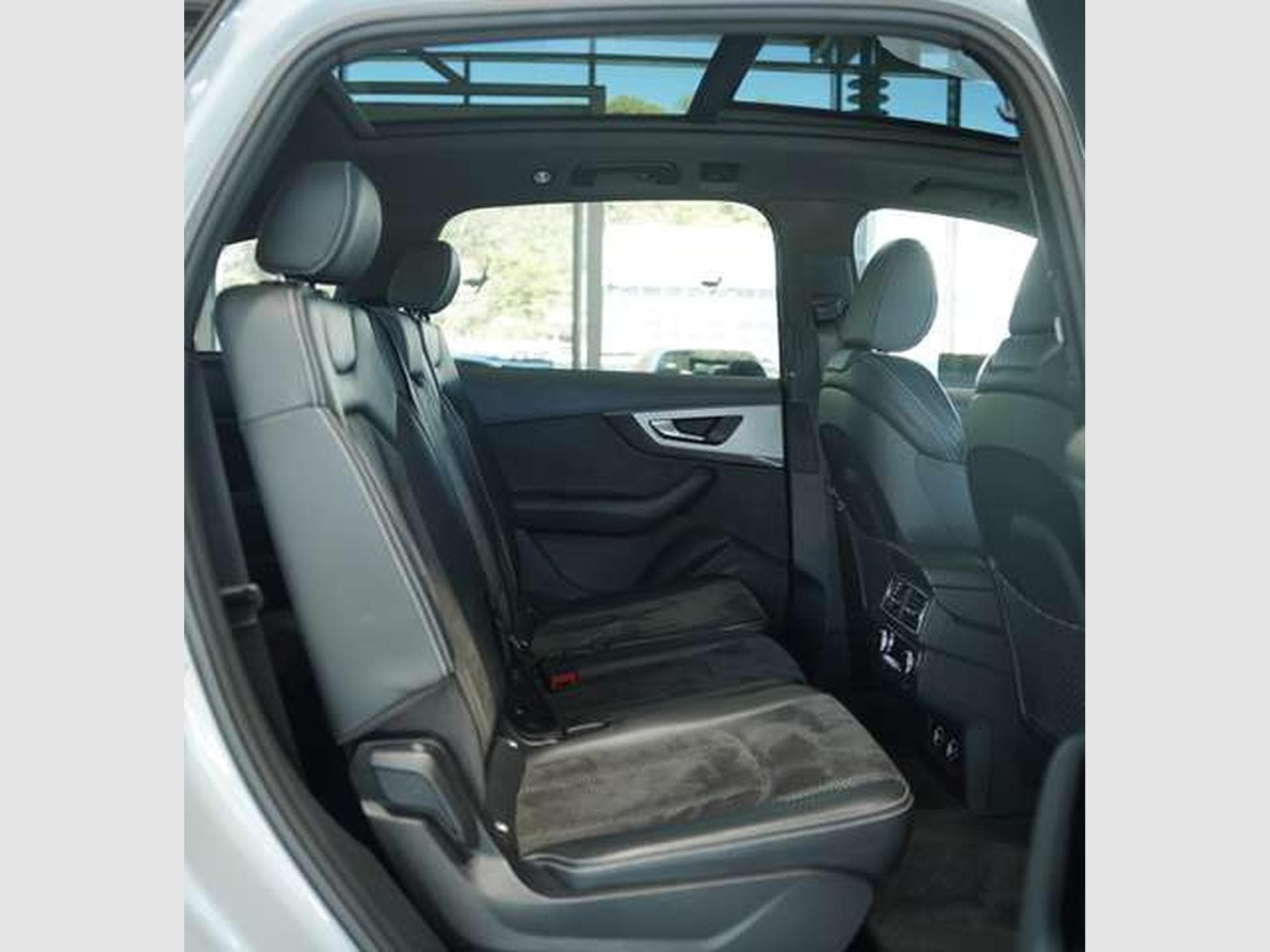 Audi SQ7 4.0 TDI q. *2.H *20 *7-Sitze *Pano *Virtual (2018) - Foto 22