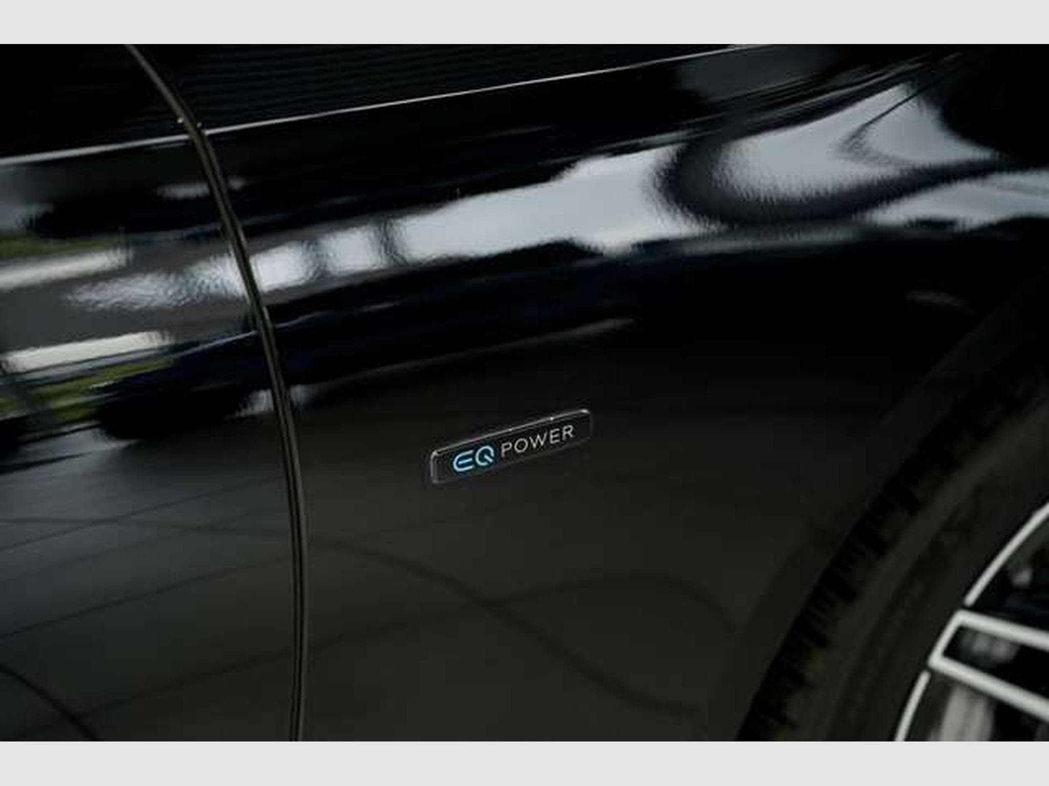 Mercedes E 300 de 4M Limousine AMG Line 2.H *Pano *Night (2021) - Photo 11
