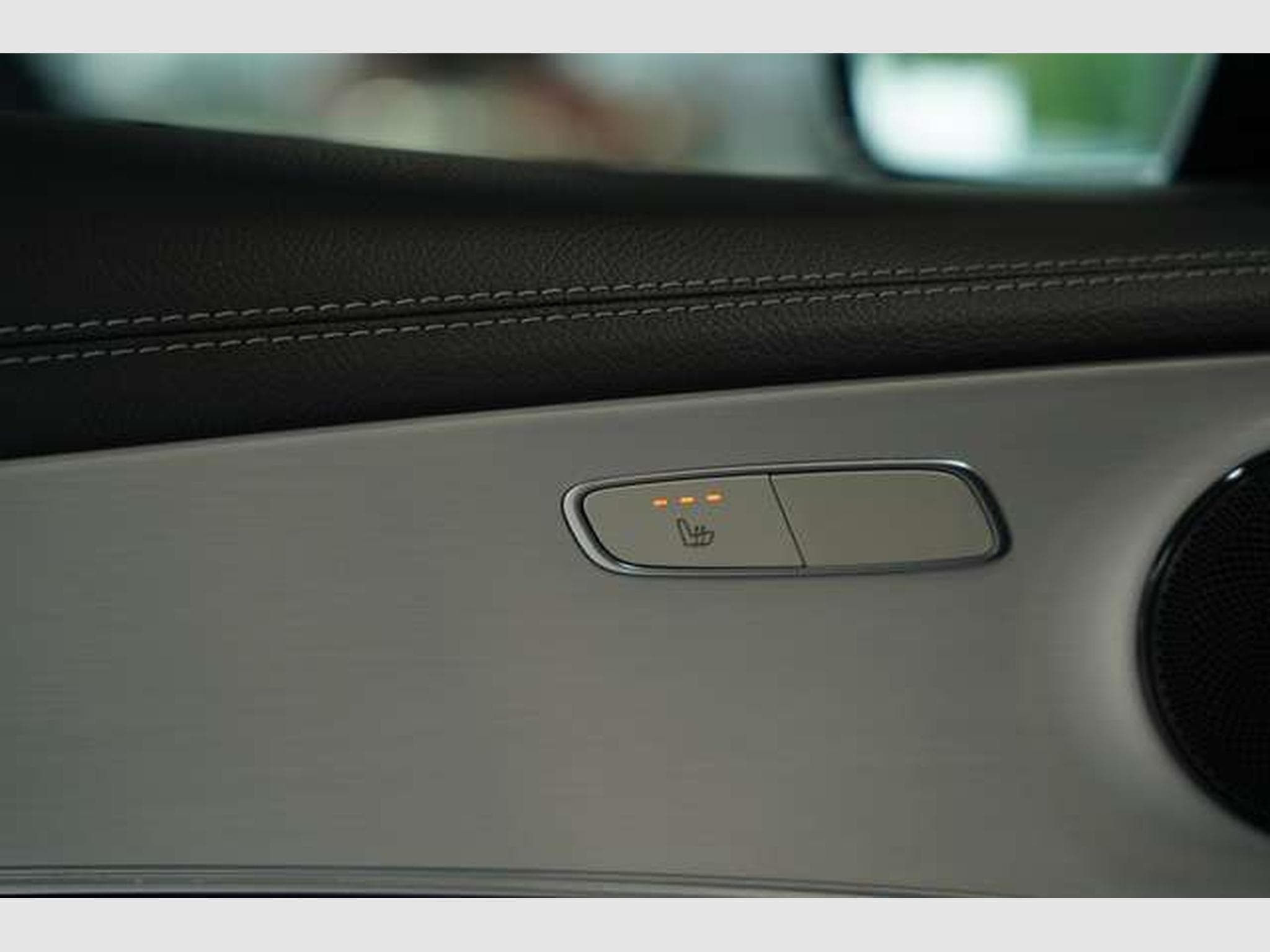 Mercedes E 300 de 4M Limousine AMG Line 2.H *Pano *Night (2021) - Photo 28
