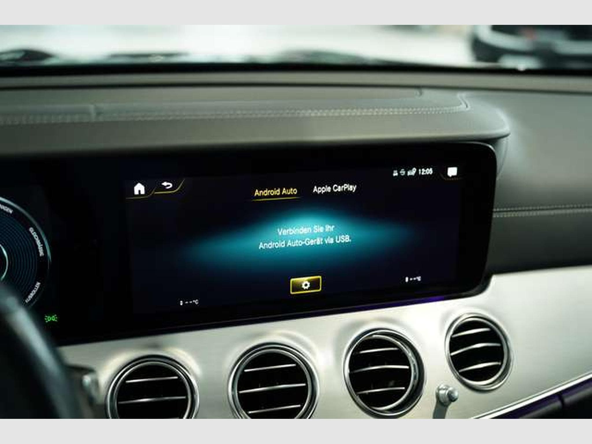Mercedes E 300 de 4M Limousine AMG Line 2.H *Pano *Night (2021) - Photo 37