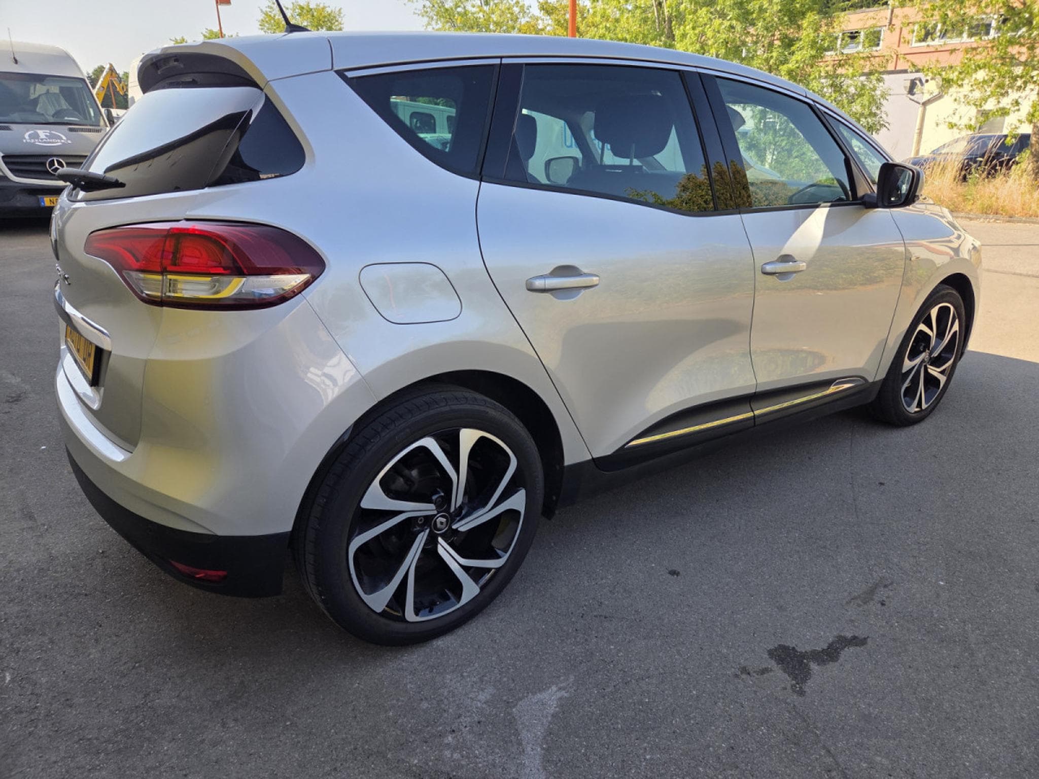 Renault Scenic 1.6 Dci 130 CV Bose Edition Garantie 12 Mois (2018) - Photo 6