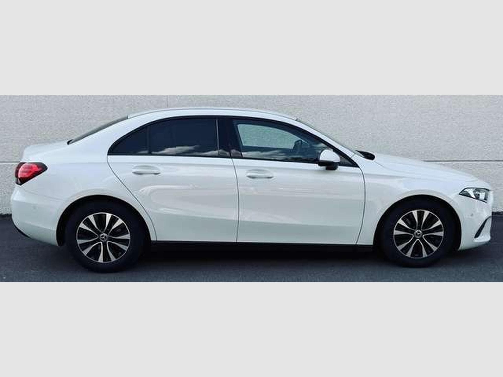 Mercedes A 180 A 180 d Business // 12 Mois De Garantie✅✅✅ (2021) - Photo 3
