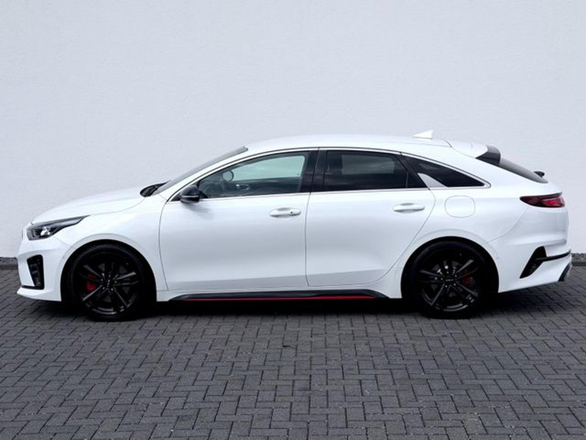 Kia ProCeed ProCeed GT /NAVI/LED/CAM/CARPLAY/AHK/GARANTIE/ (2019) - Photo 8