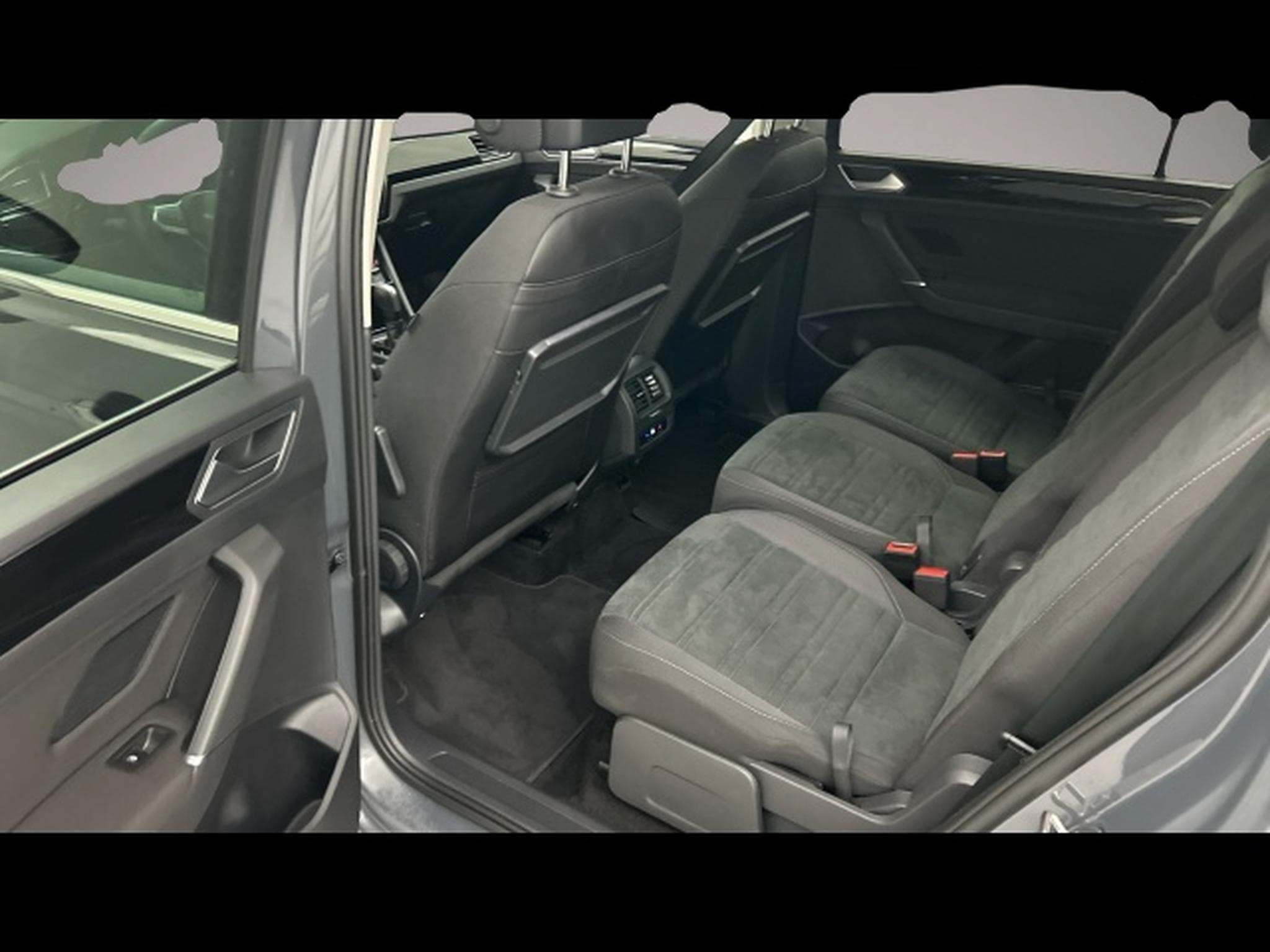 VW Touran (2025) - Foto 7