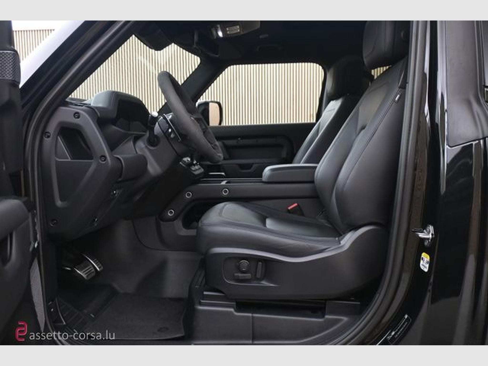Land-Rover Defender Defender 90 P525 V8*Milltek*Matzker*Urban*AHK (2023) - Photo 10