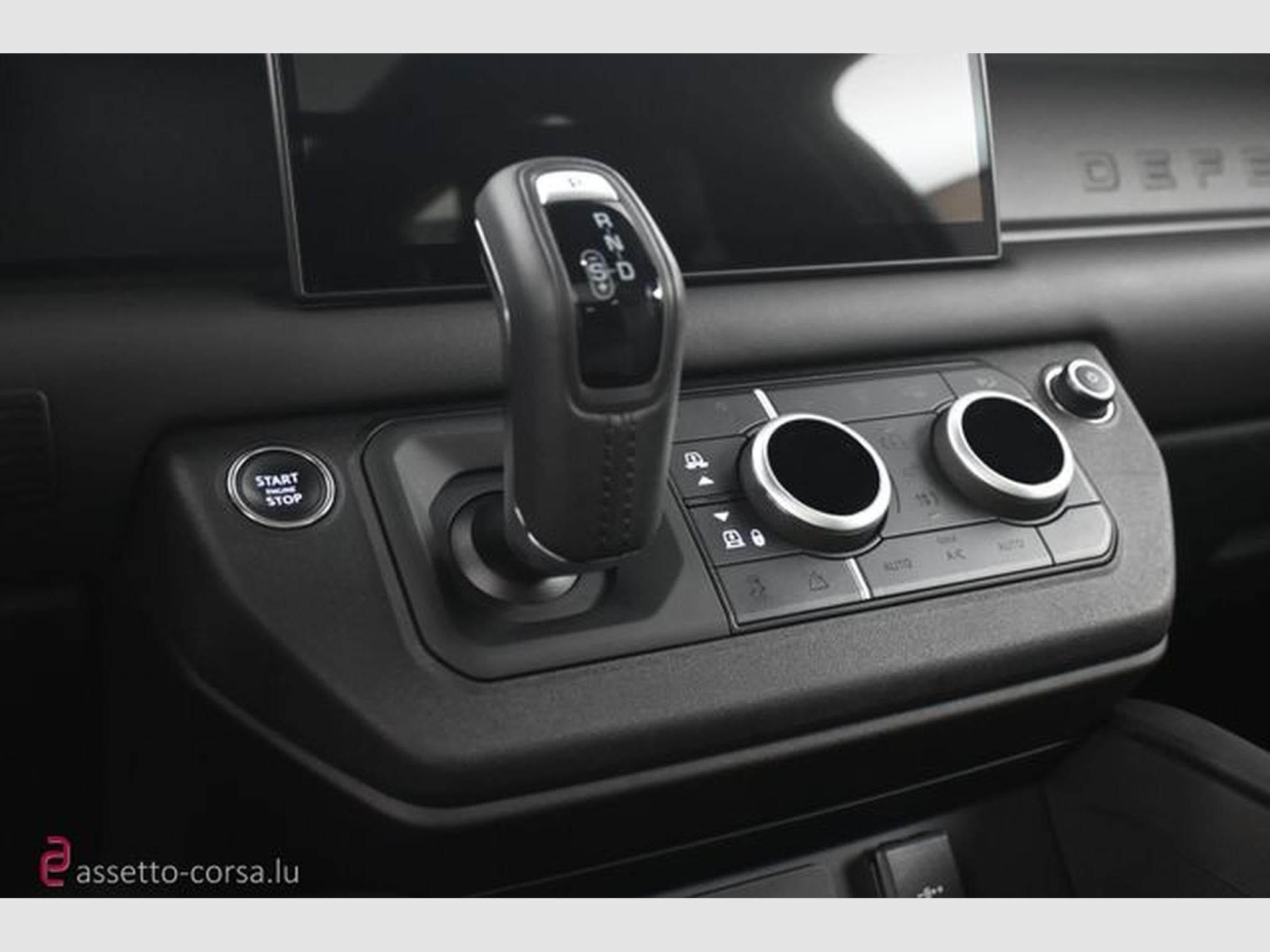 Land-Rover Defender Defender 90 P525 V8*Milltek*Matzker*Urban*AHK (2023) - Photo 16