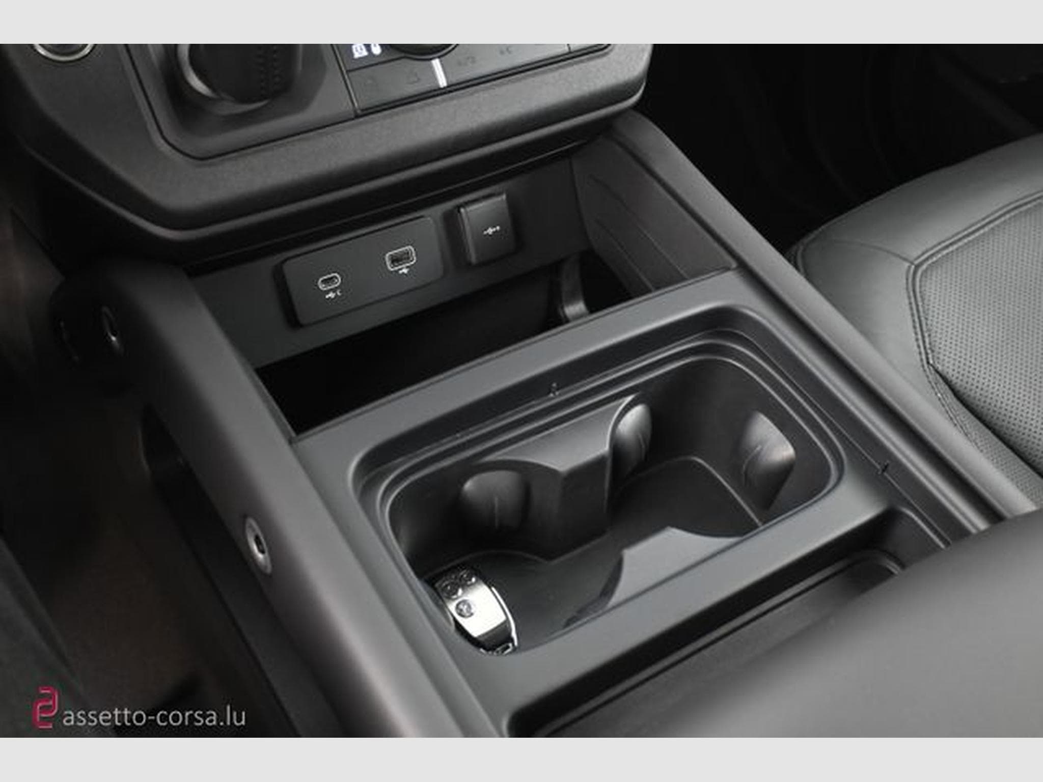 Land-Rover Defender Defender 90 P525 V8*Milltek*Matzker*Urban*AHK (2023) - Photo 17