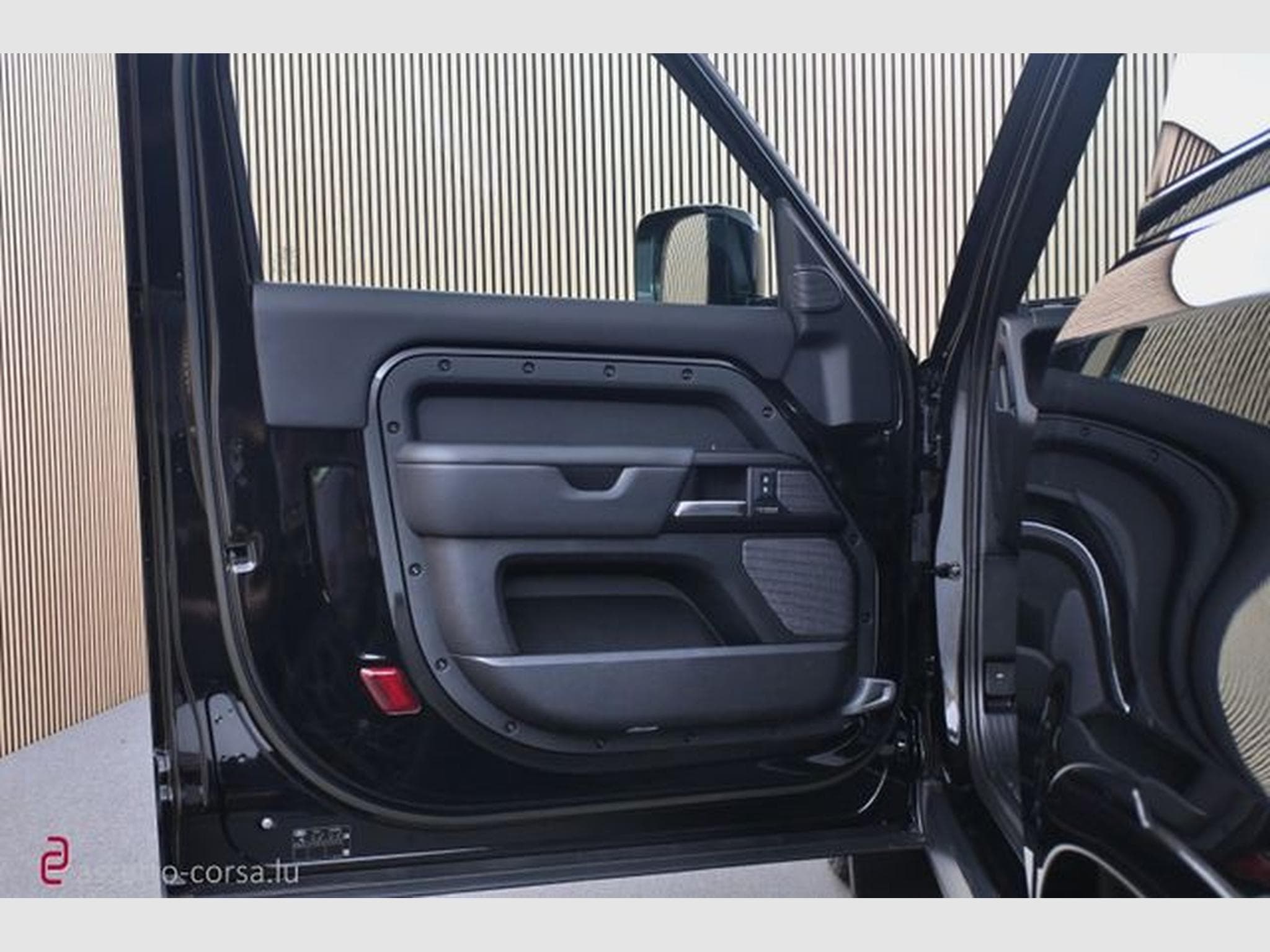 Land-Rover Defender Defender 90 P525 V8*Milltek*Matzker*Urban*AHK (2023) - Photo 19