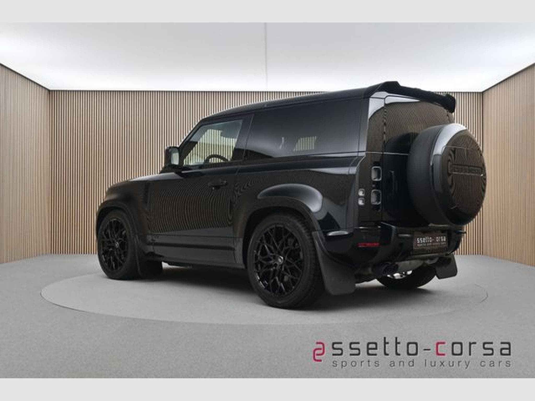 Land-Rover Defender Defender 90 P525 V8*Milltek*Matzker*Urban*AHK (2023) - Photo 2