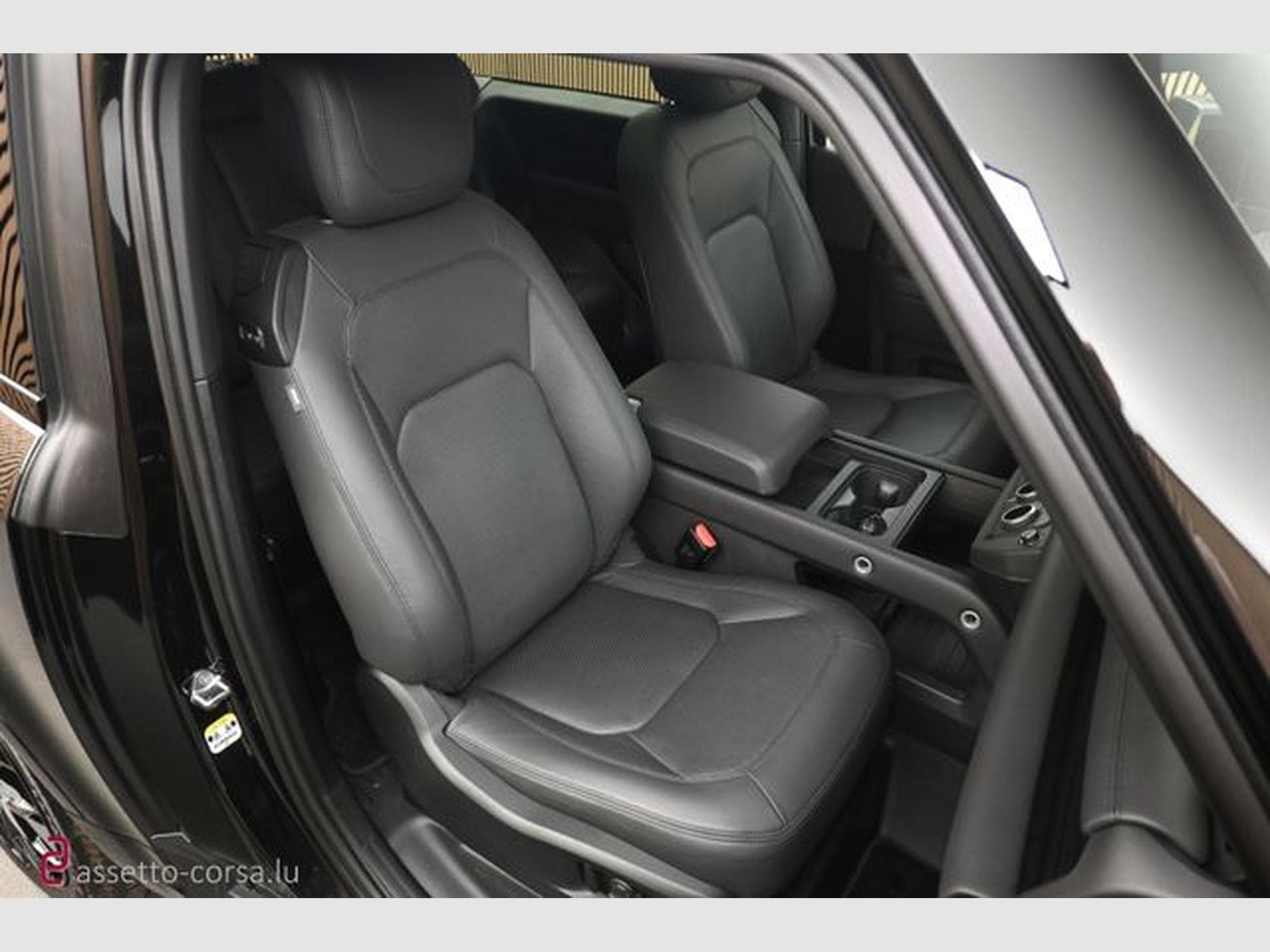 Land-Rover Defender Defender 90 P525 V8*Milltek*Matzker*Urban*AHK (2023) - Photo 24