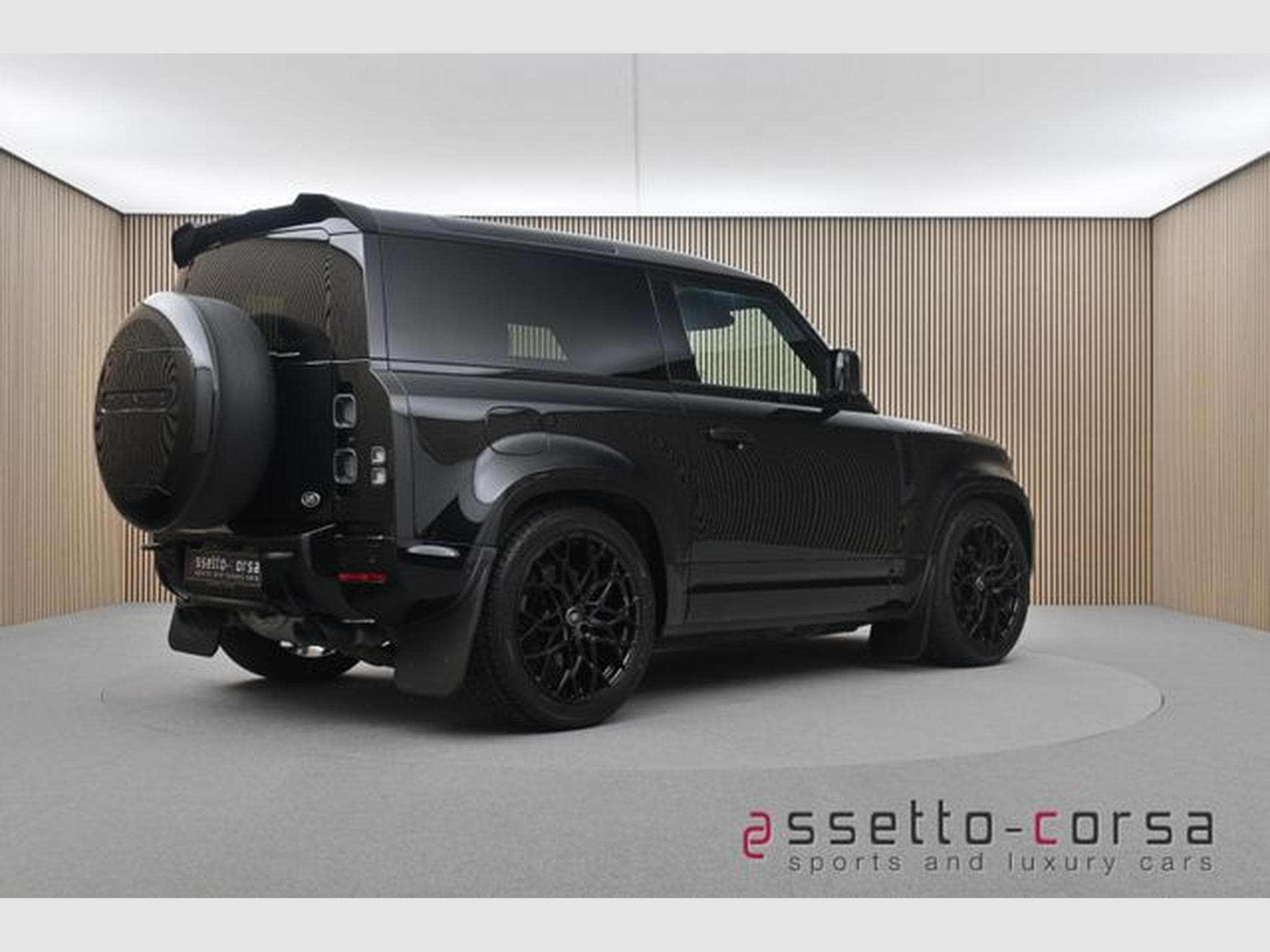 Land-Rover Defender Defender 90 P525 V8*Milltek*Matzker*Urban*AHK (2023) - Photo 4