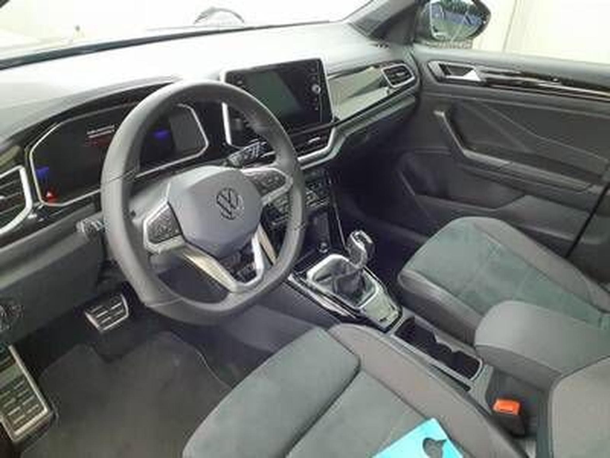VW T-Roc 150cv R-Line Edition DSG (2025) - Photo 3