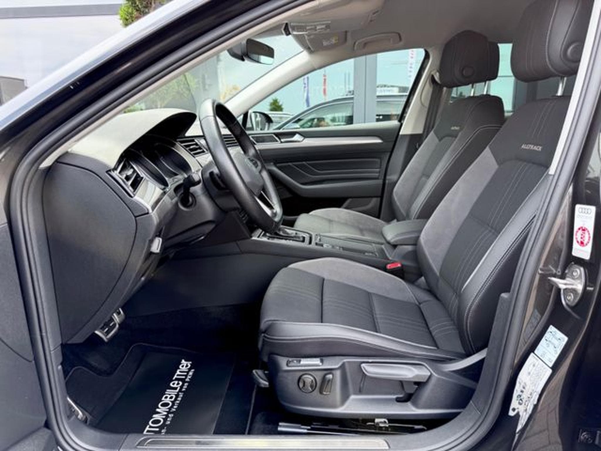 VW Passat Passat Variant Alltrack 2.0 TDI DSG 4M /ACC/AHK/ (2023) - Photo 9