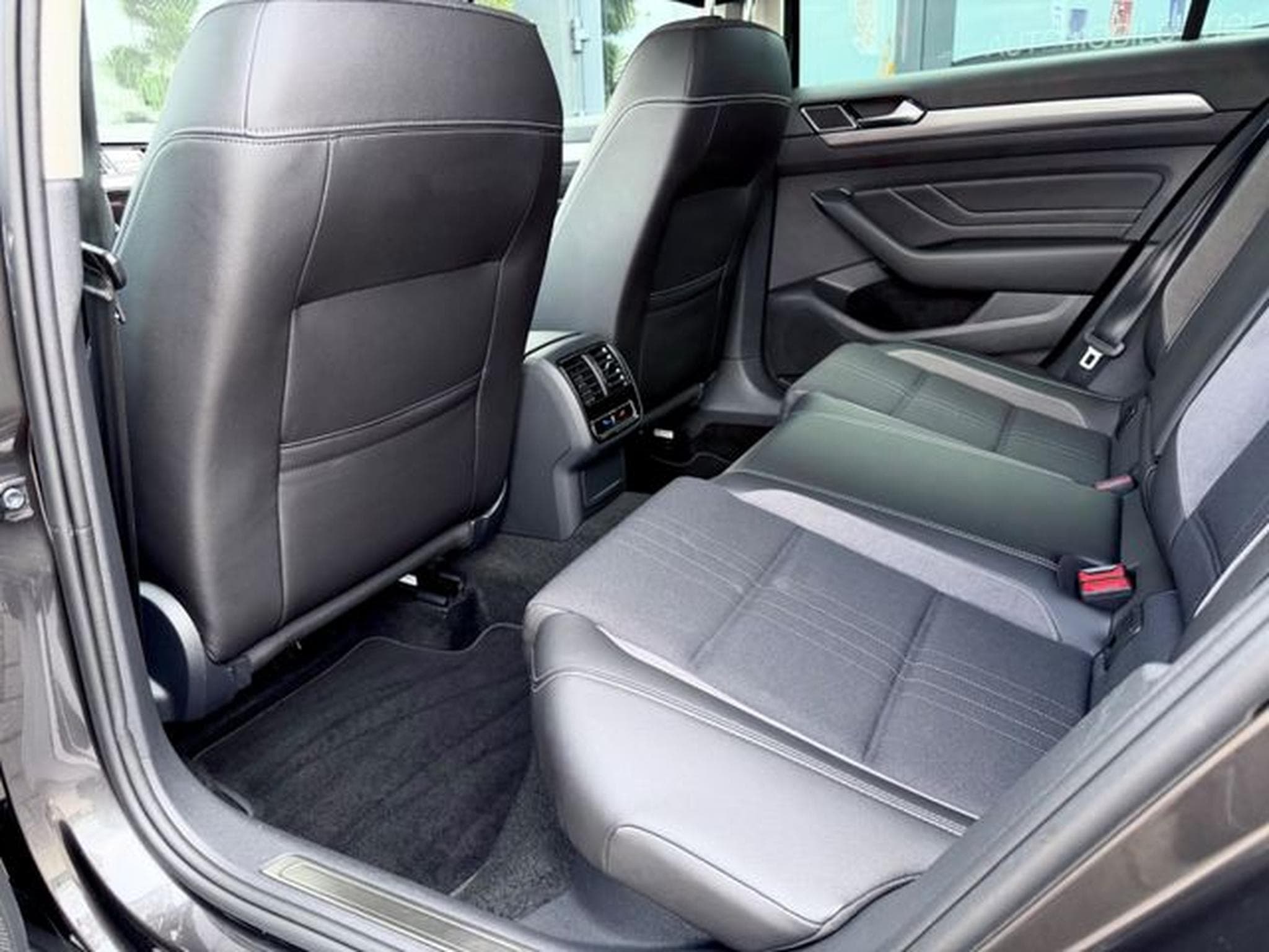 VW Passat Passat Variant Alltrack 2.0 TDI DSG 4M /ACC/AHK/ (2023) - Photo 14