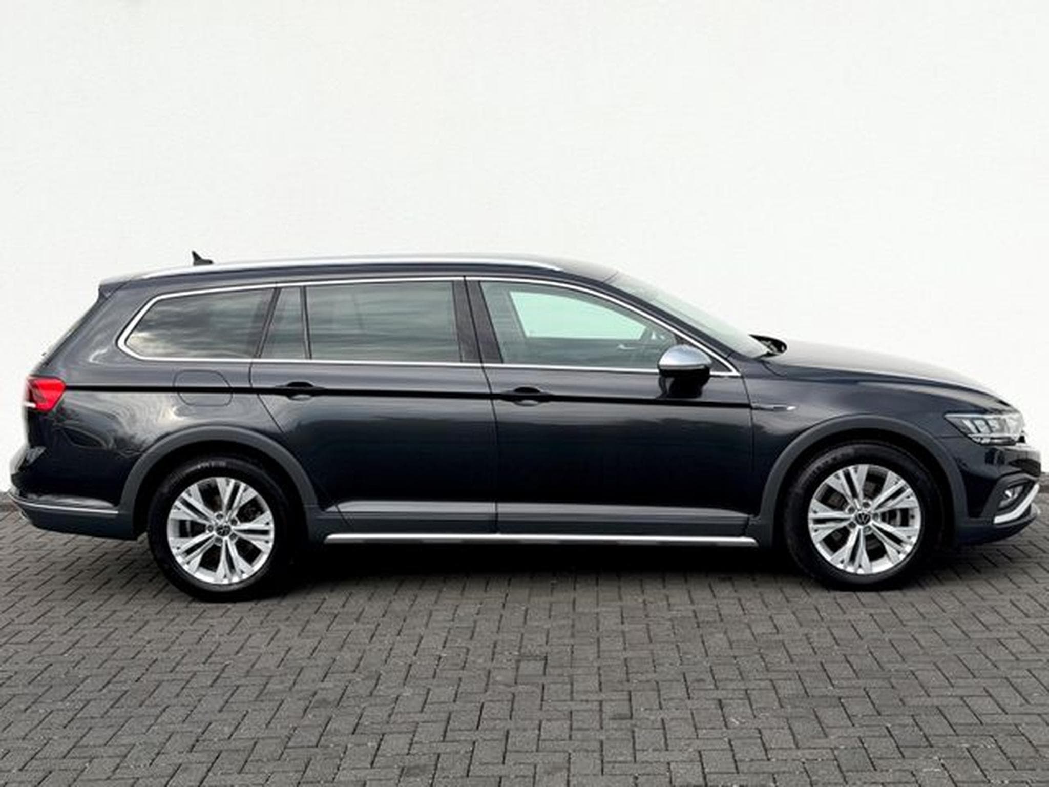 VW Passat Passat Variant Alltrack 2.0 TDI DSG 4M /ACC/AHK/ (2023) - Photo 4