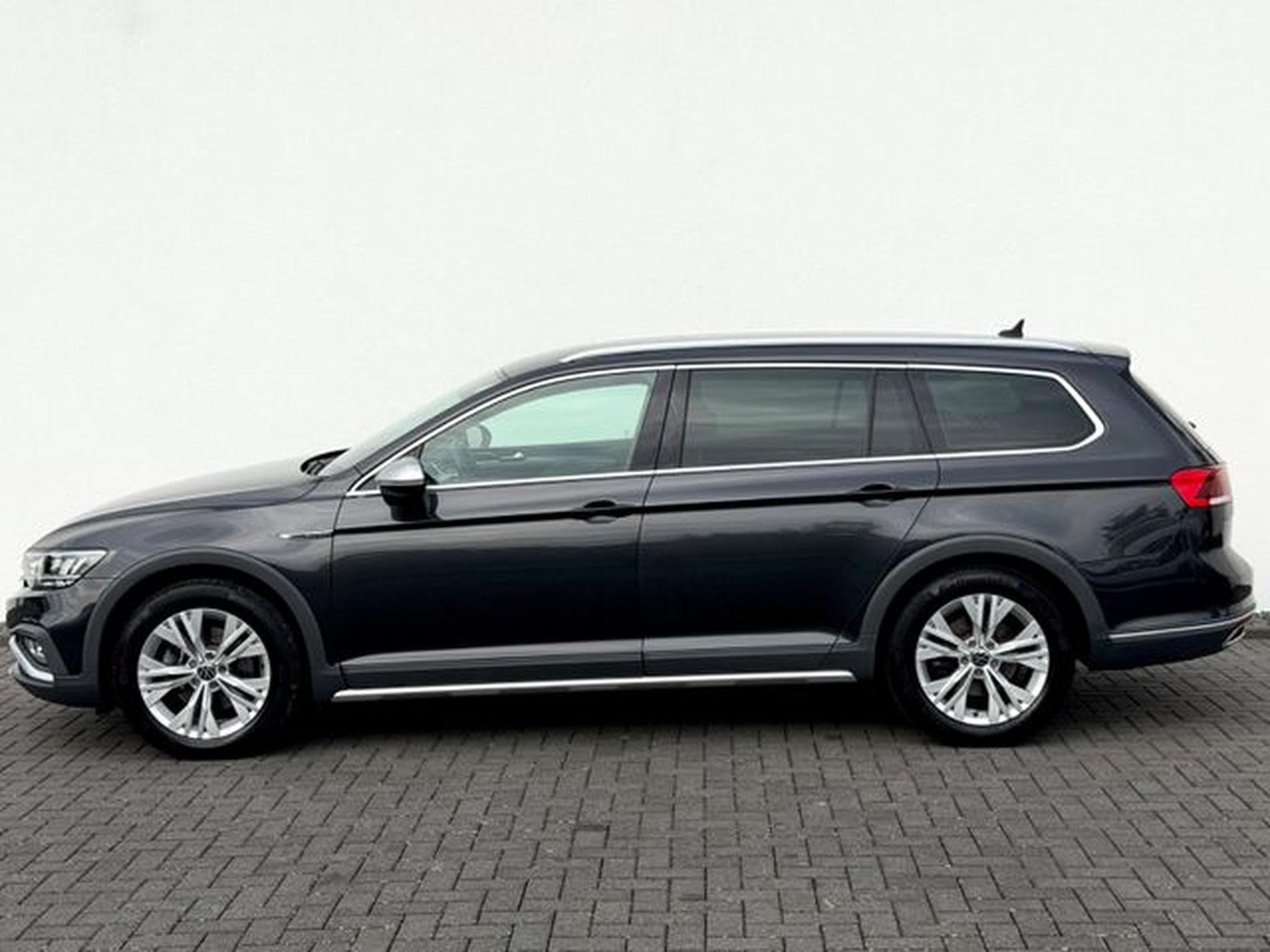 VW Passat Passat Variant Alltrack 2.0 TDI DSG 4M /ACC/AHK/ (2023) - Photo 8