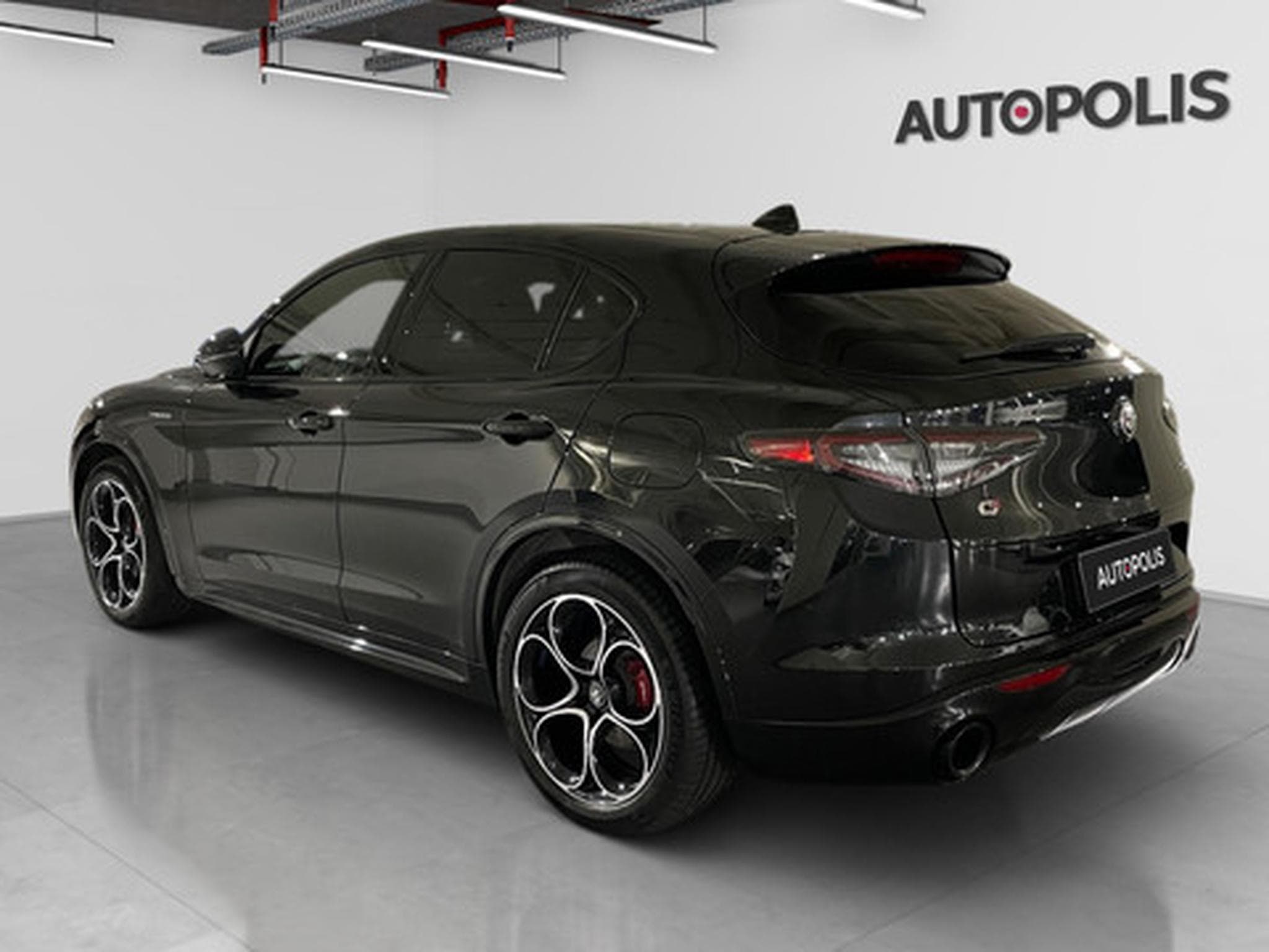 Alfa-Romeo Stelvio 2.2 MJD 210 Q4 Veloce (2023) - Foto 15