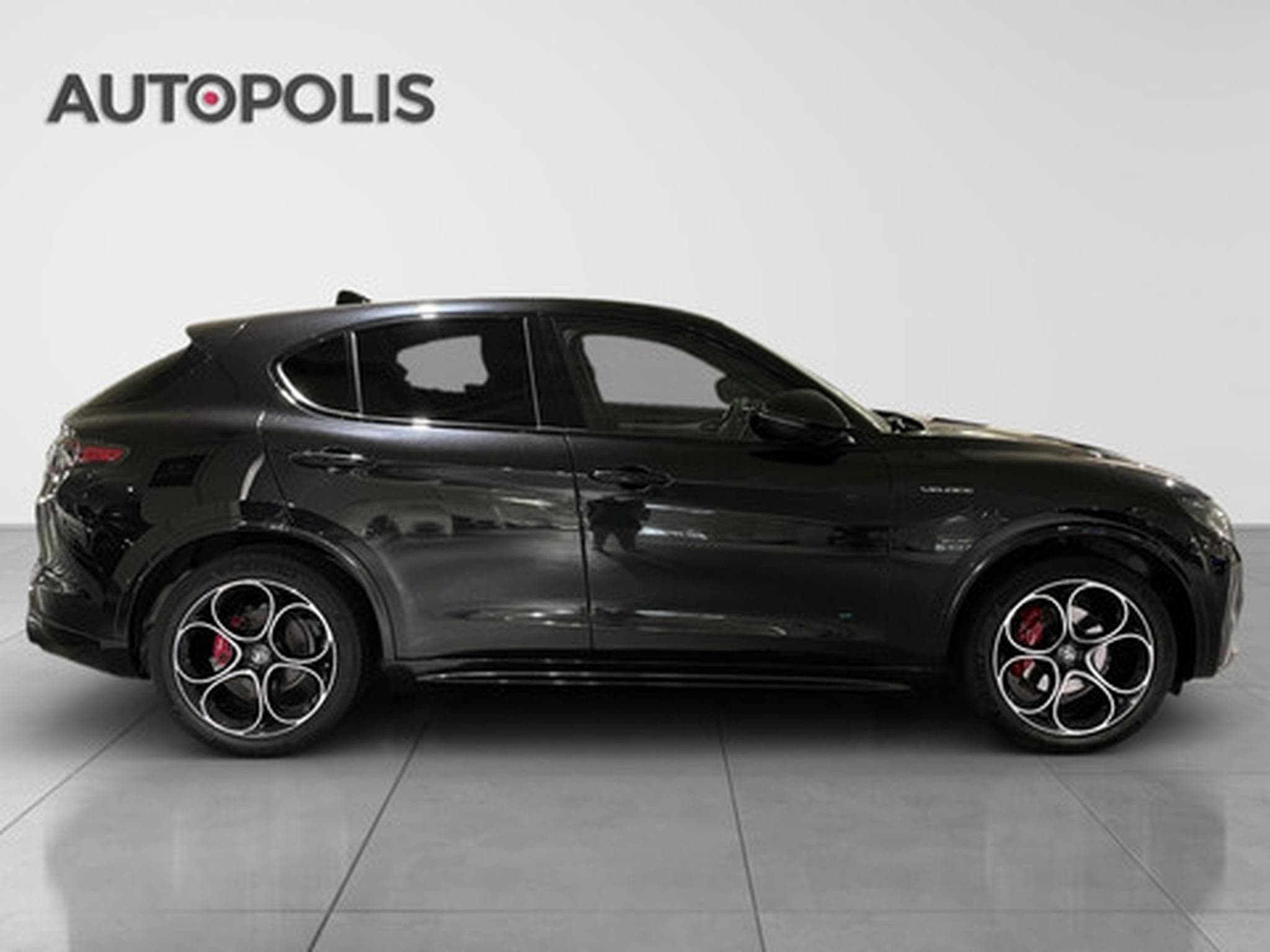 Alfa-Romeo Stelvio 2.2 MJD 210 Q4 Veloce (2023) - Foto 18