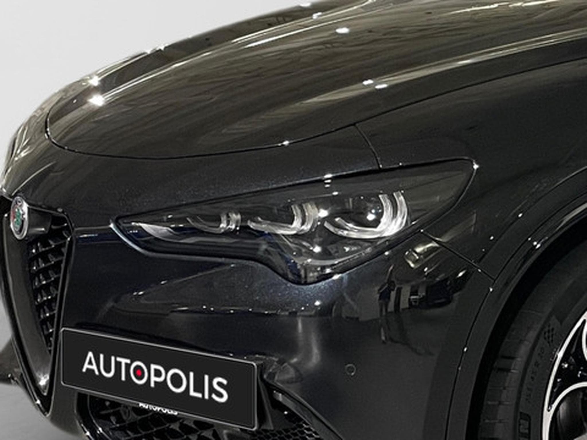 Alfa-Romeo Stelvio 2.2 MJD 210 Q4 Veloce (2023) - Foto 23