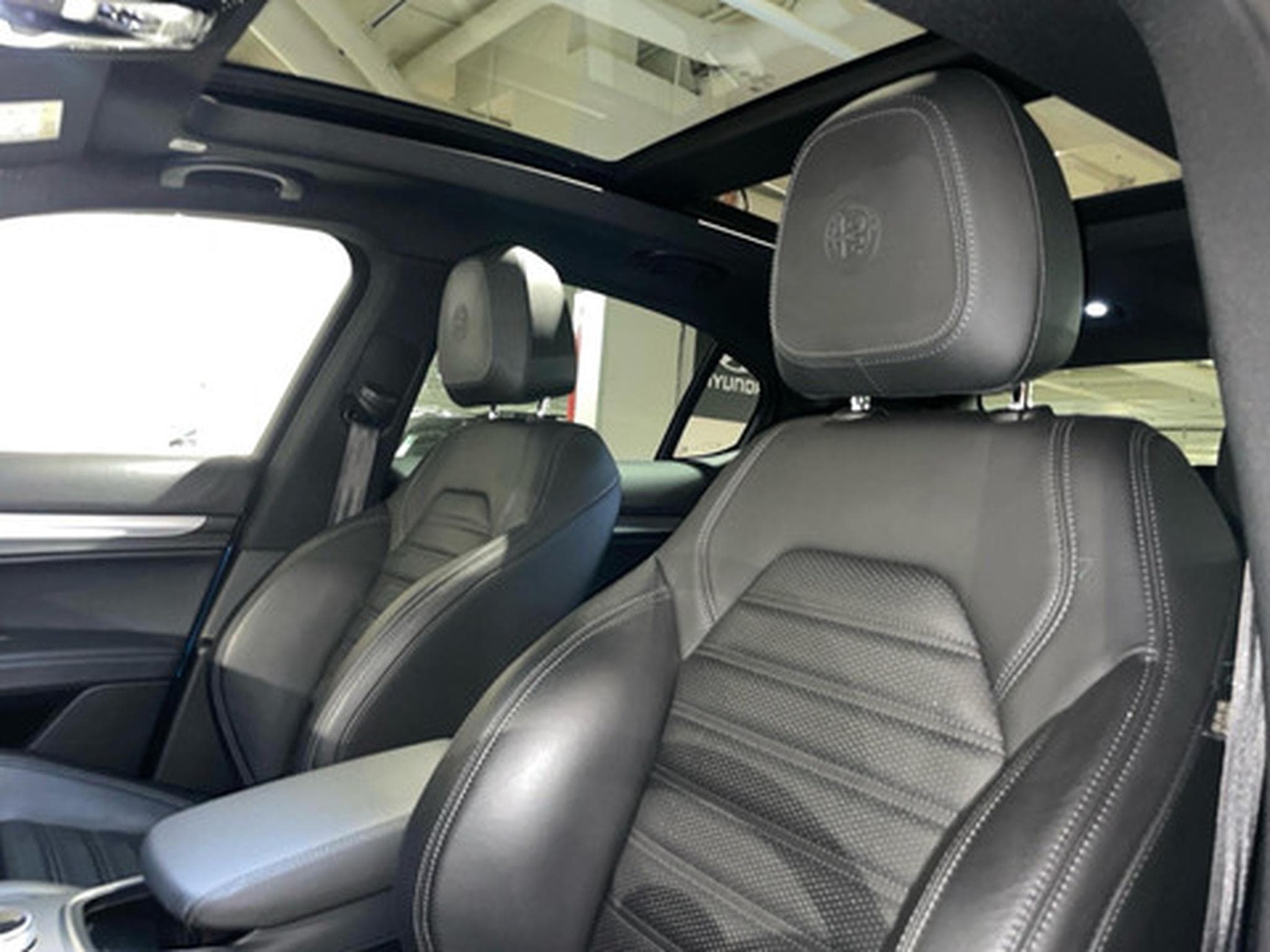 Alfa-Romeo Stelvio 2.1 D 210 Veloce AWD (2021) - Foto 13