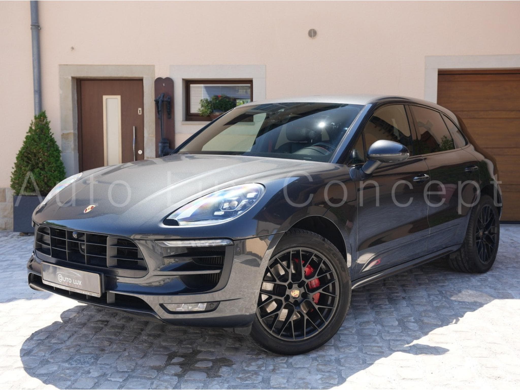 Porsche Macan GTS (2017) - Photo 1
