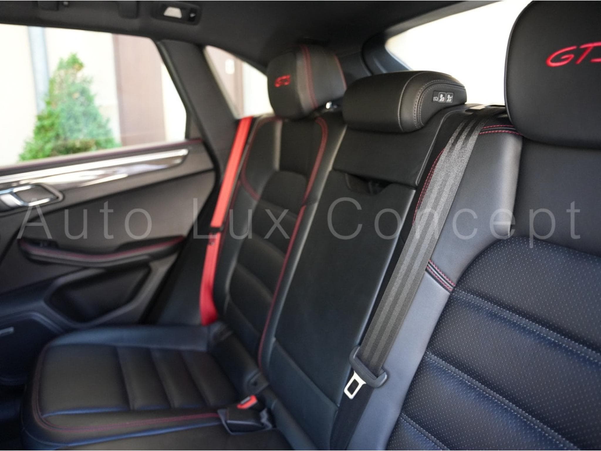 Porsche Macan GTS (2017) - Photo 12