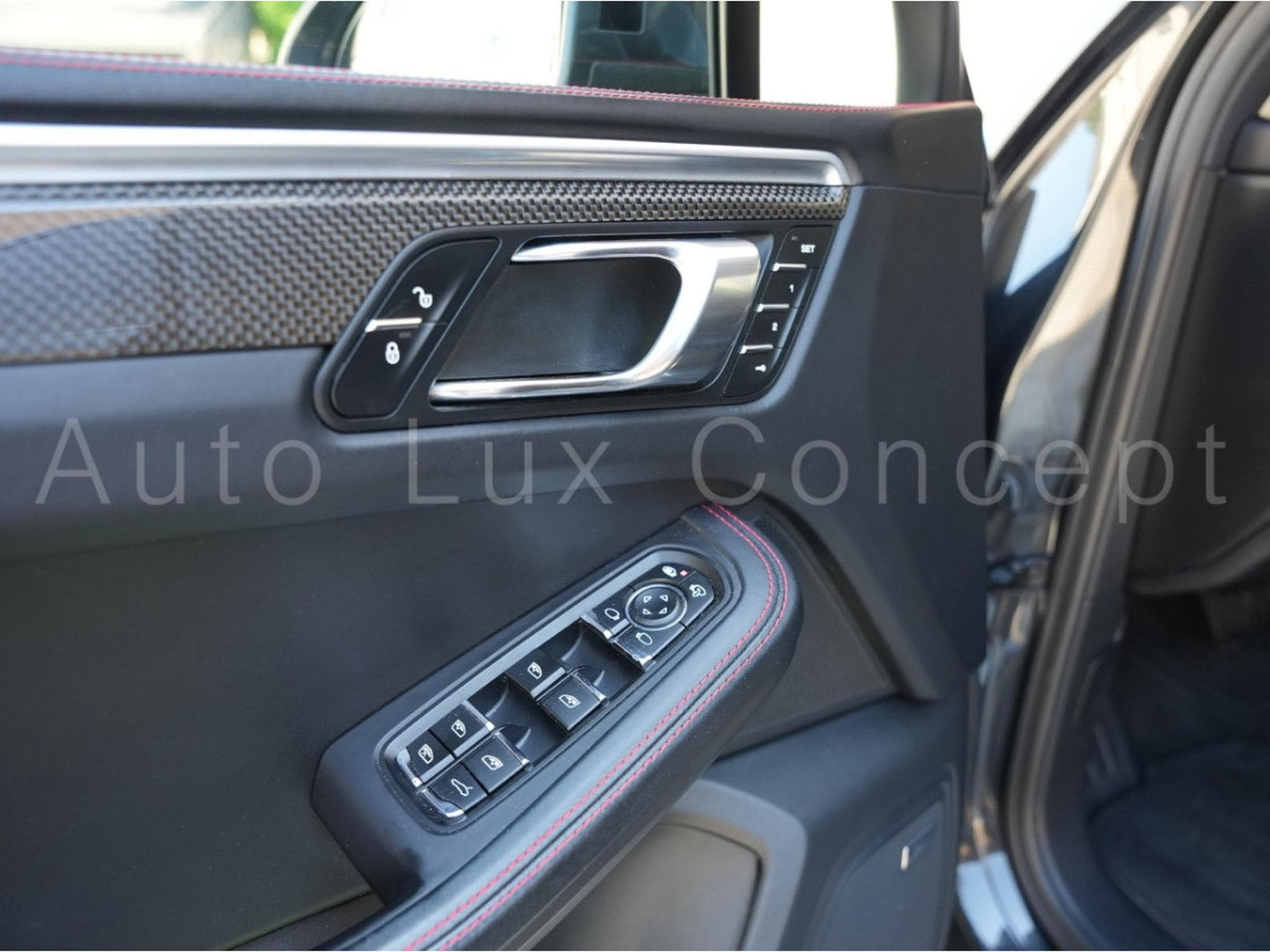 Porsche Macan GTS (2017) - Photo 17