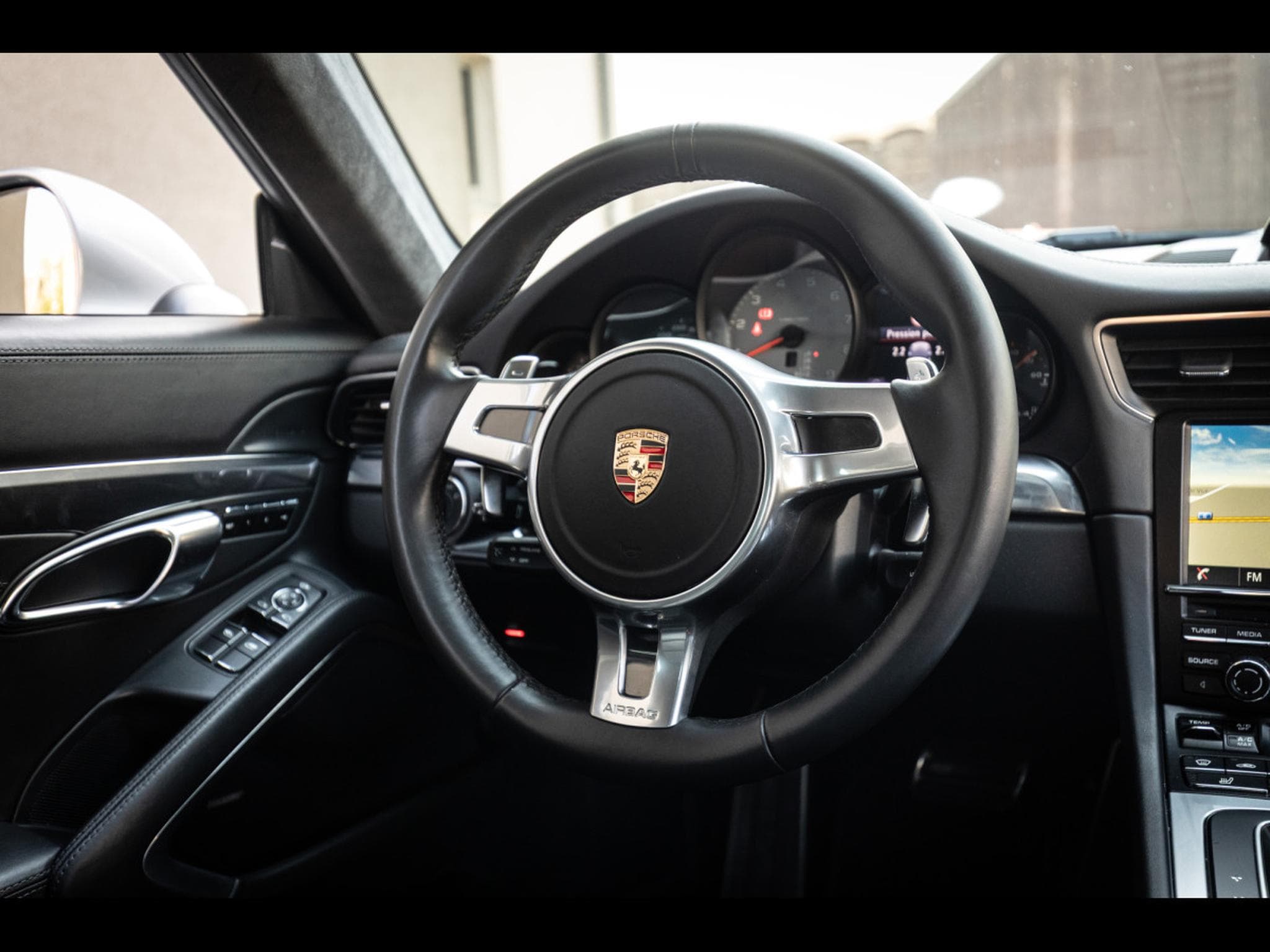 Porsche 911 (991.1) CARRERA 4S COUPE PDK - GT-SILVER (2014) - Photo 16