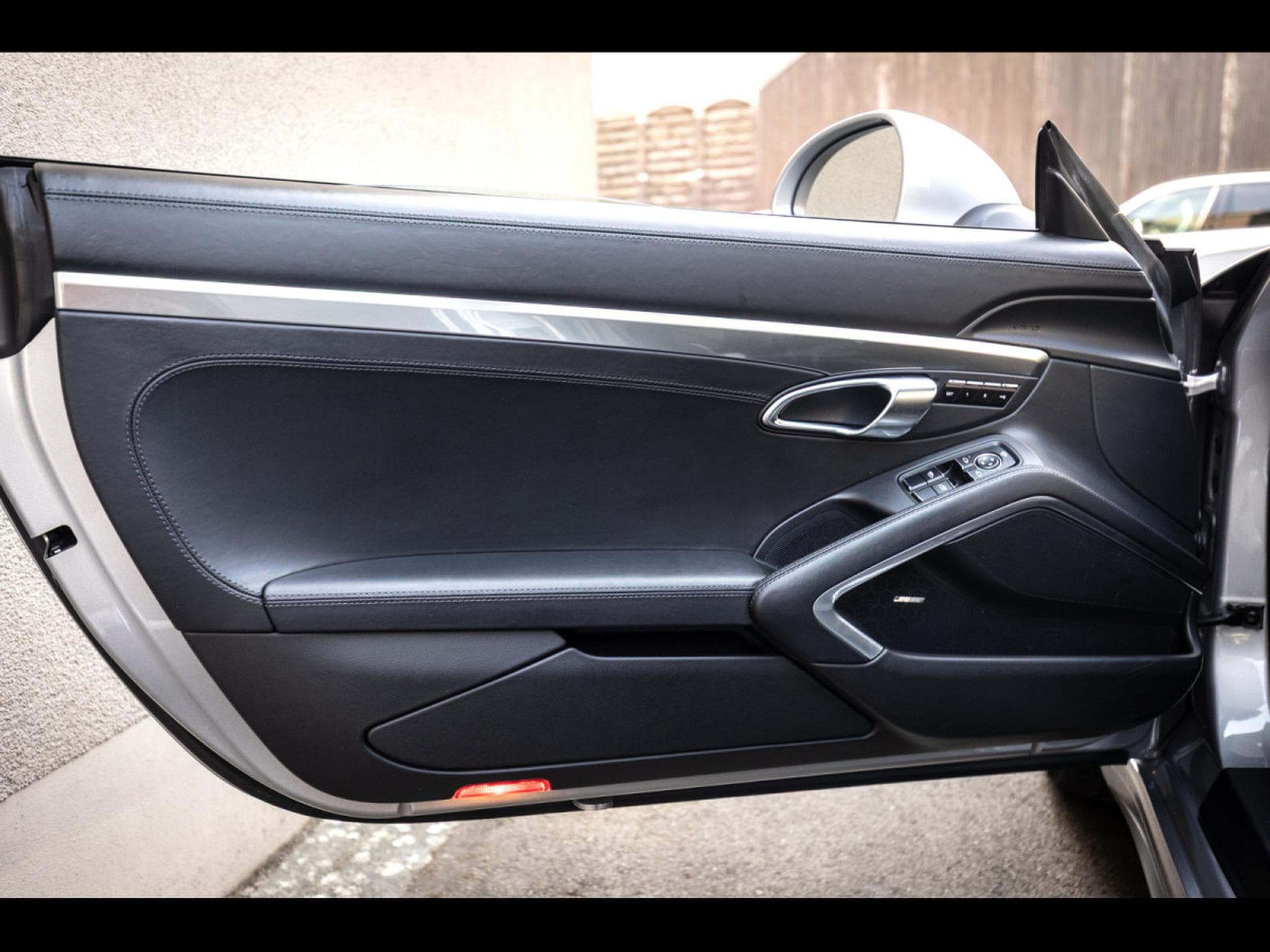 Porsche 911 .1 911 CARRERA 4S COUPE PDK - GT-SILVER (2014) - Photo 8