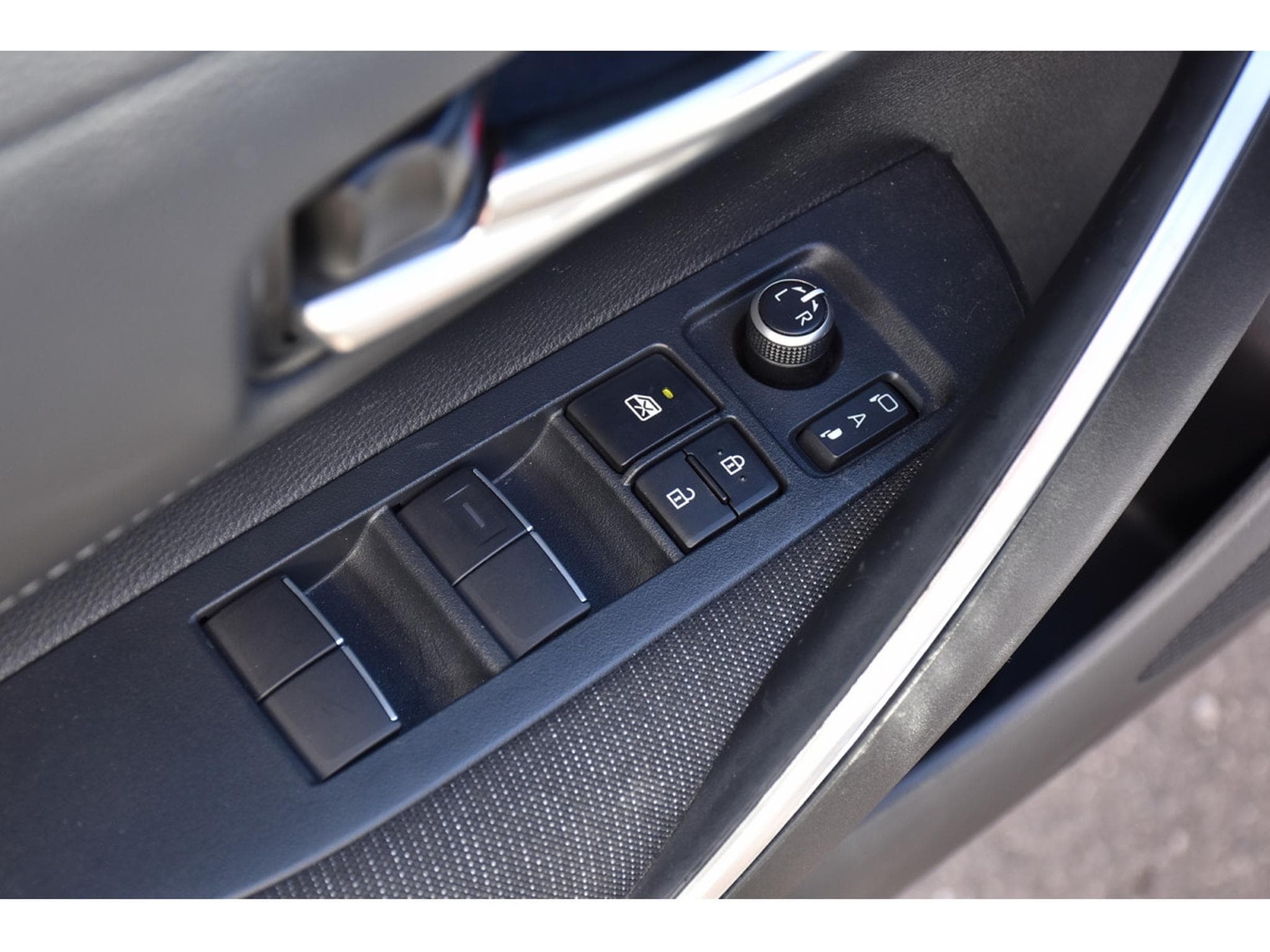 Toyota Corolla Touring Sports 1.8 Hybrid Dynamic e-CVT ACC LANE GPS CAM 1°M (2023) - Photo 16