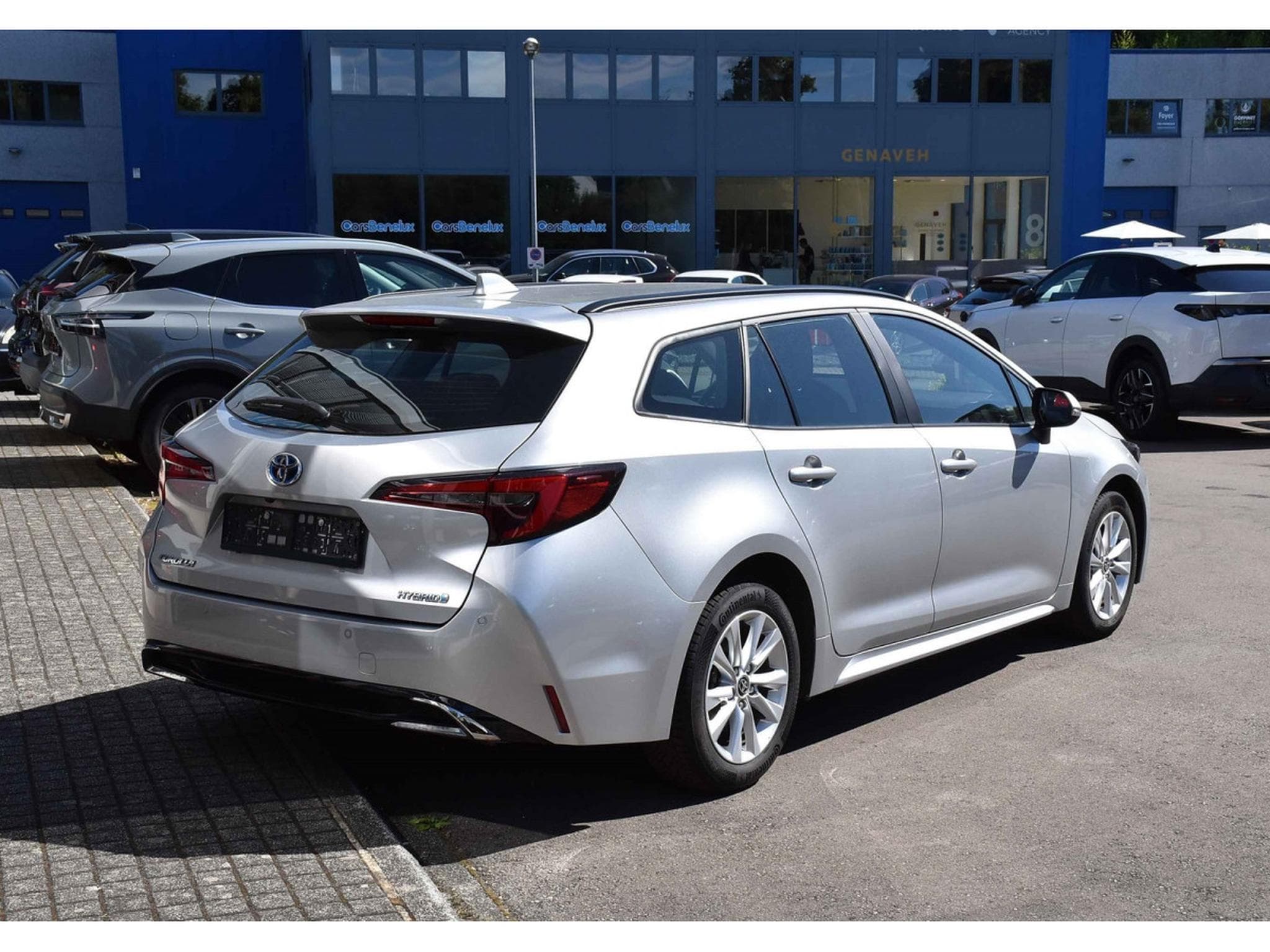 Toyota Corolla Touring Sports 1.8 Hybrid Dynamic e-CVT ACC LANE GPS CAM 1°M (2023) - Photo 4