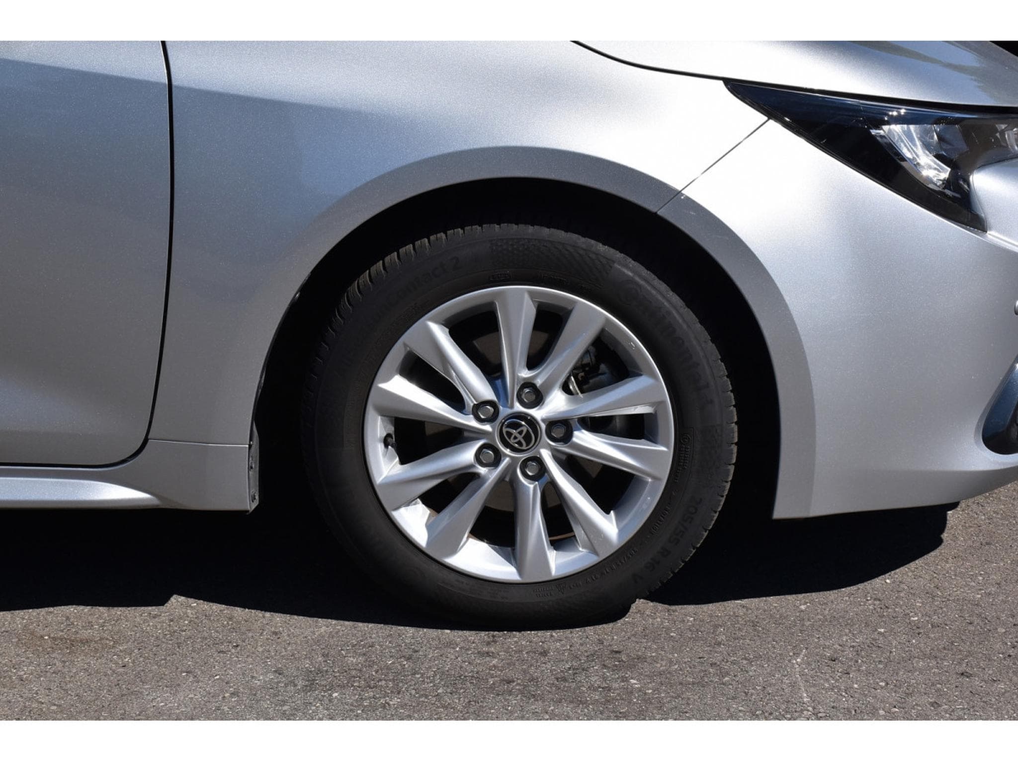 Toyota Corolla Touring Sports 1.8 Hybrid Dynamic e-CVT ACC LANE GPS CAM 1°M (2023) - Photo 5