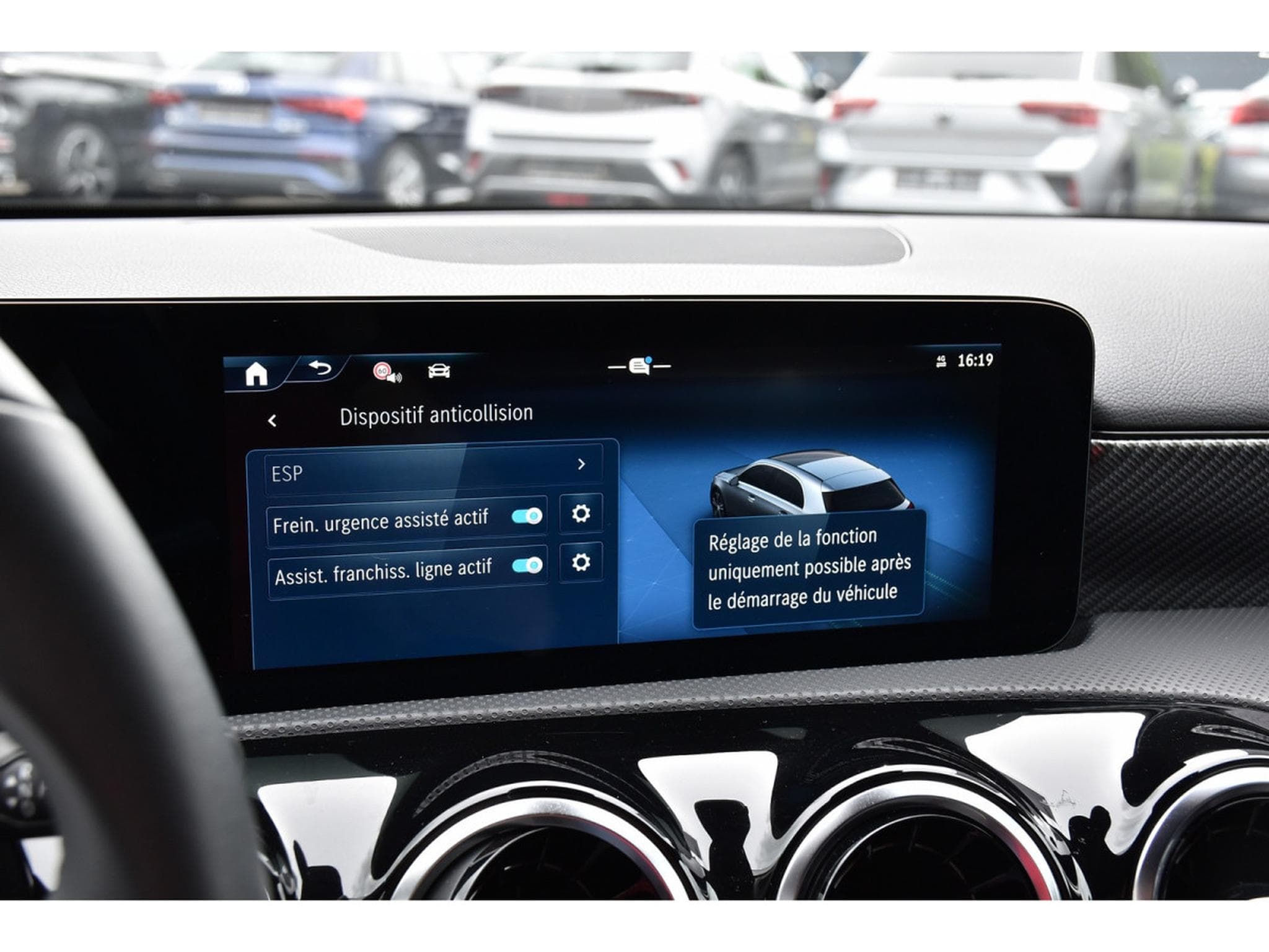 Mercedes A 180 Progressive 7G-DCT CUIR GPS LANE CAM 1° MAIN (2025) - Photo 13