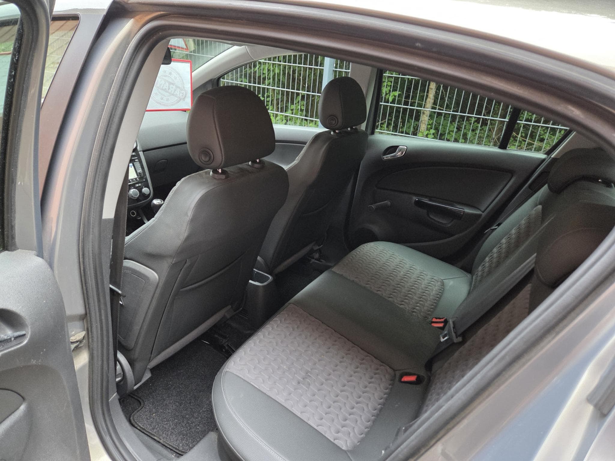 Opel Corsa COSMO 1.4 ESSENCE 101CV (2014) - Photo 13
