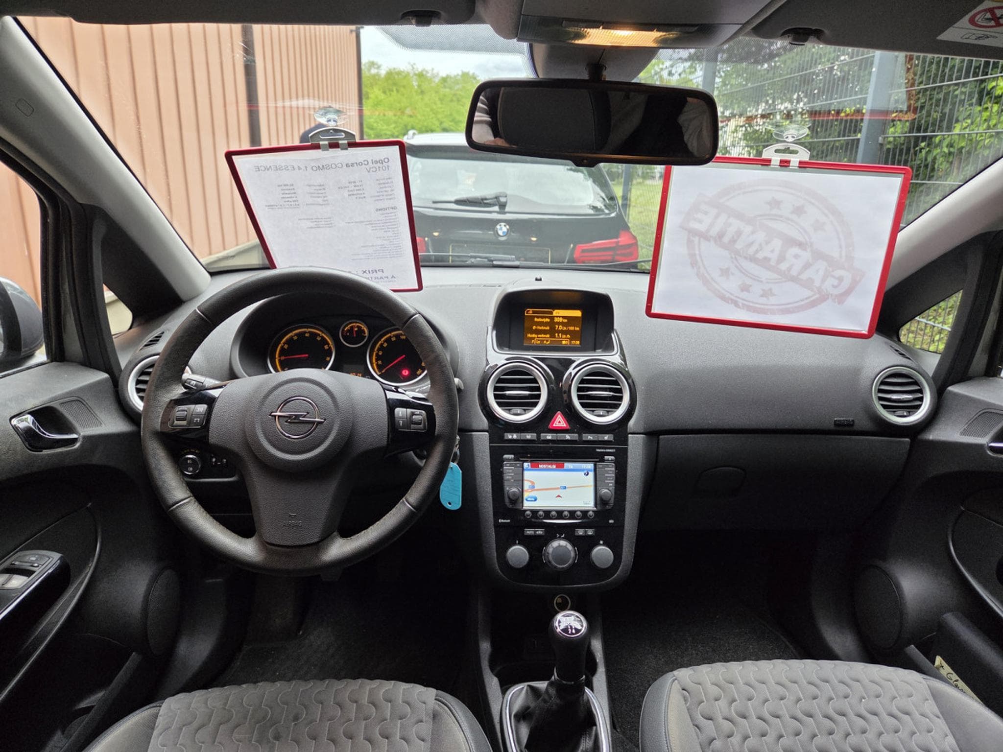 Opel Corsa COSMO 1.4 ESSENCE 101CV (2014) - Photo 6