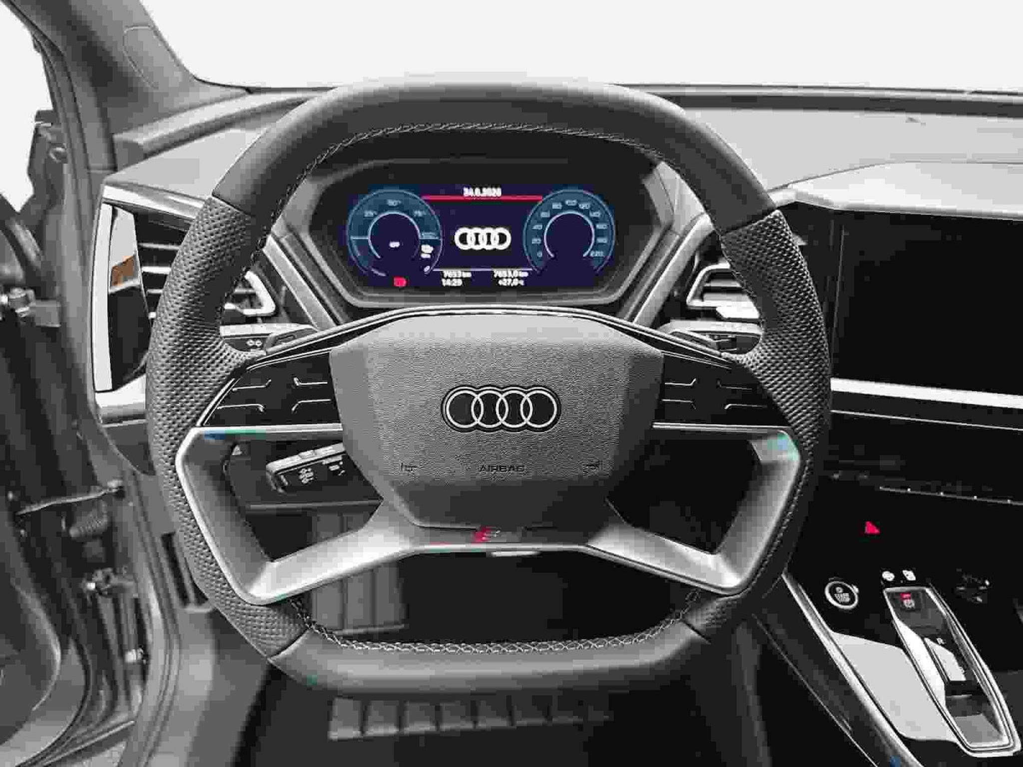 Audi Q4 e-tron 45 S-line 82 KWH (2025) - Foto 11