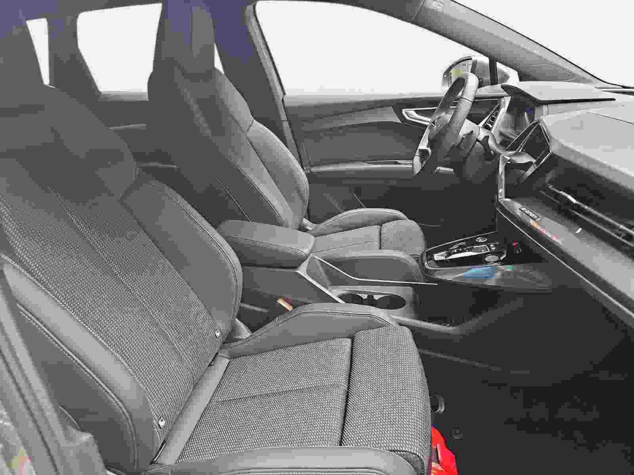 Audi Q4 e-tron 45 S-line 82 KWH (2025) - Foto 13