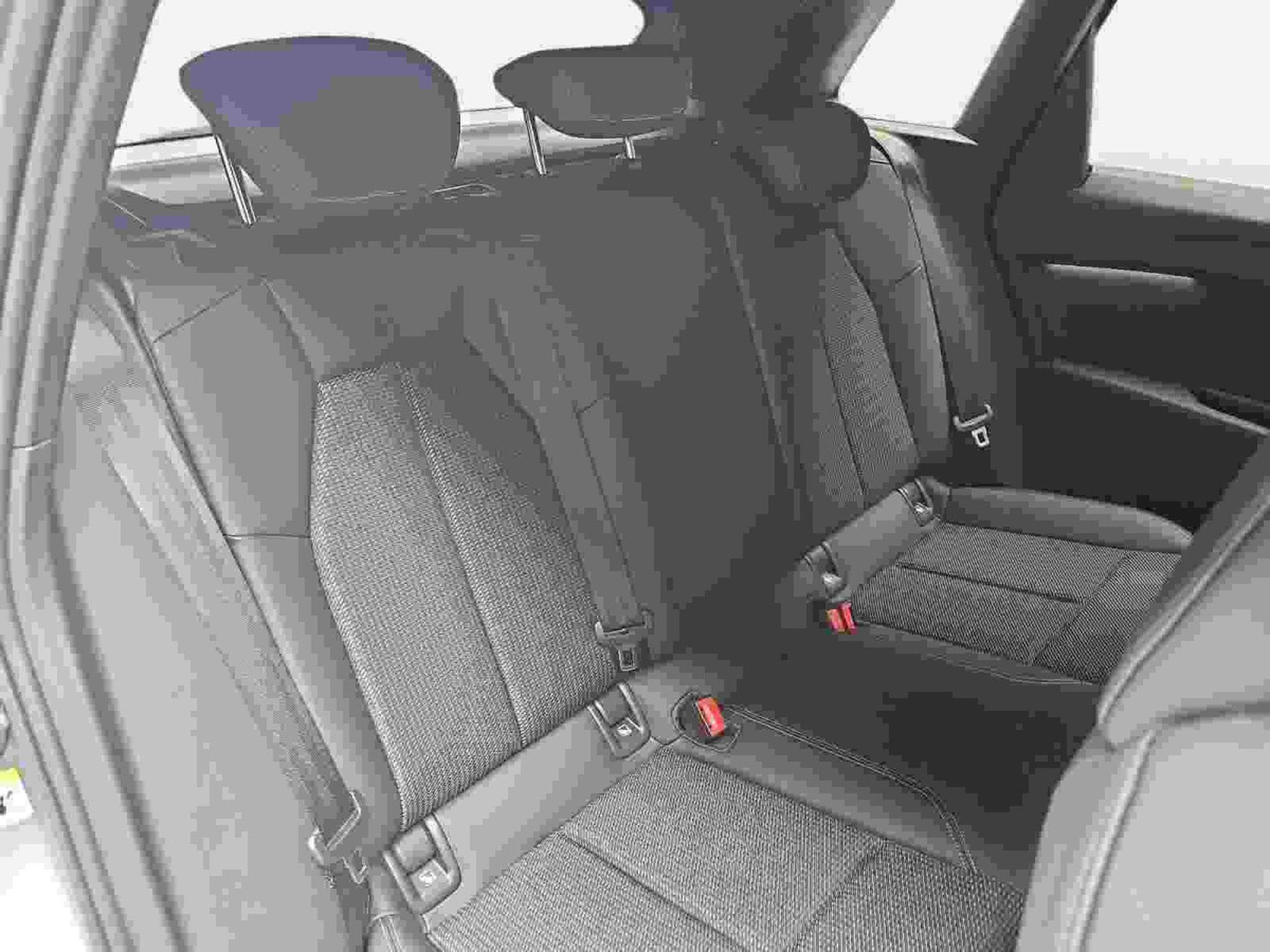 Audi Q4 e-tron 45 S-line 82 KWH (2025) - Foto 15