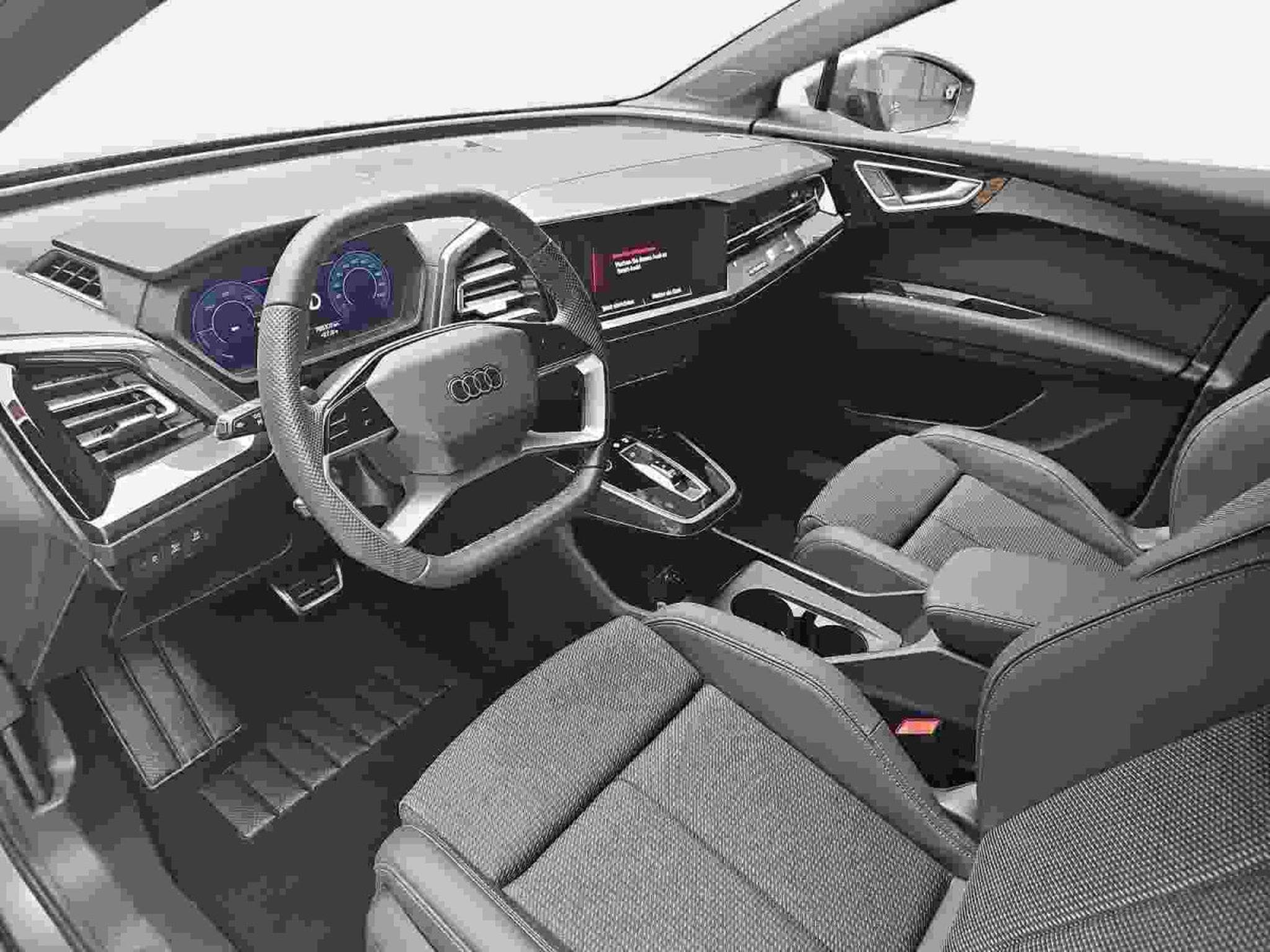 Audi Q4 e-tron 45 S-line 82 KWH (2025) - Foto 16