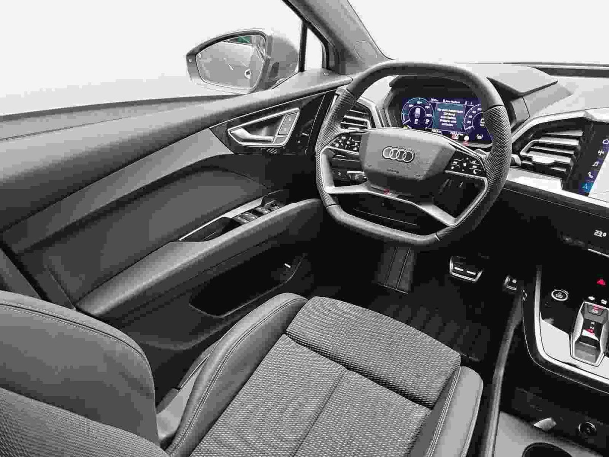 Audi Q4 e-tron 45 S-line 82 KWH (2025) - Foto 8