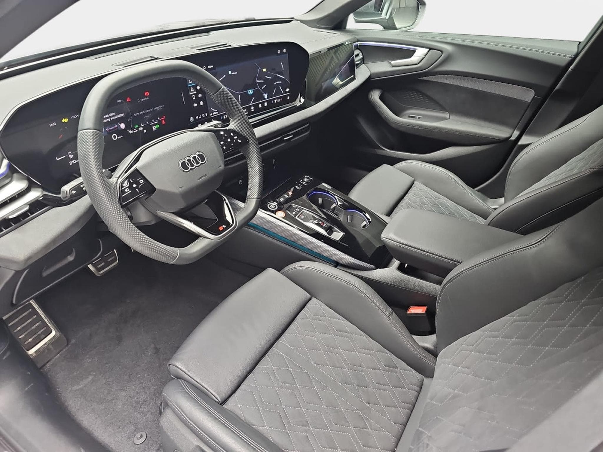 Audi A4 2.0 TFSI S-Tronic 204  S-Line (2025) - Foto 17