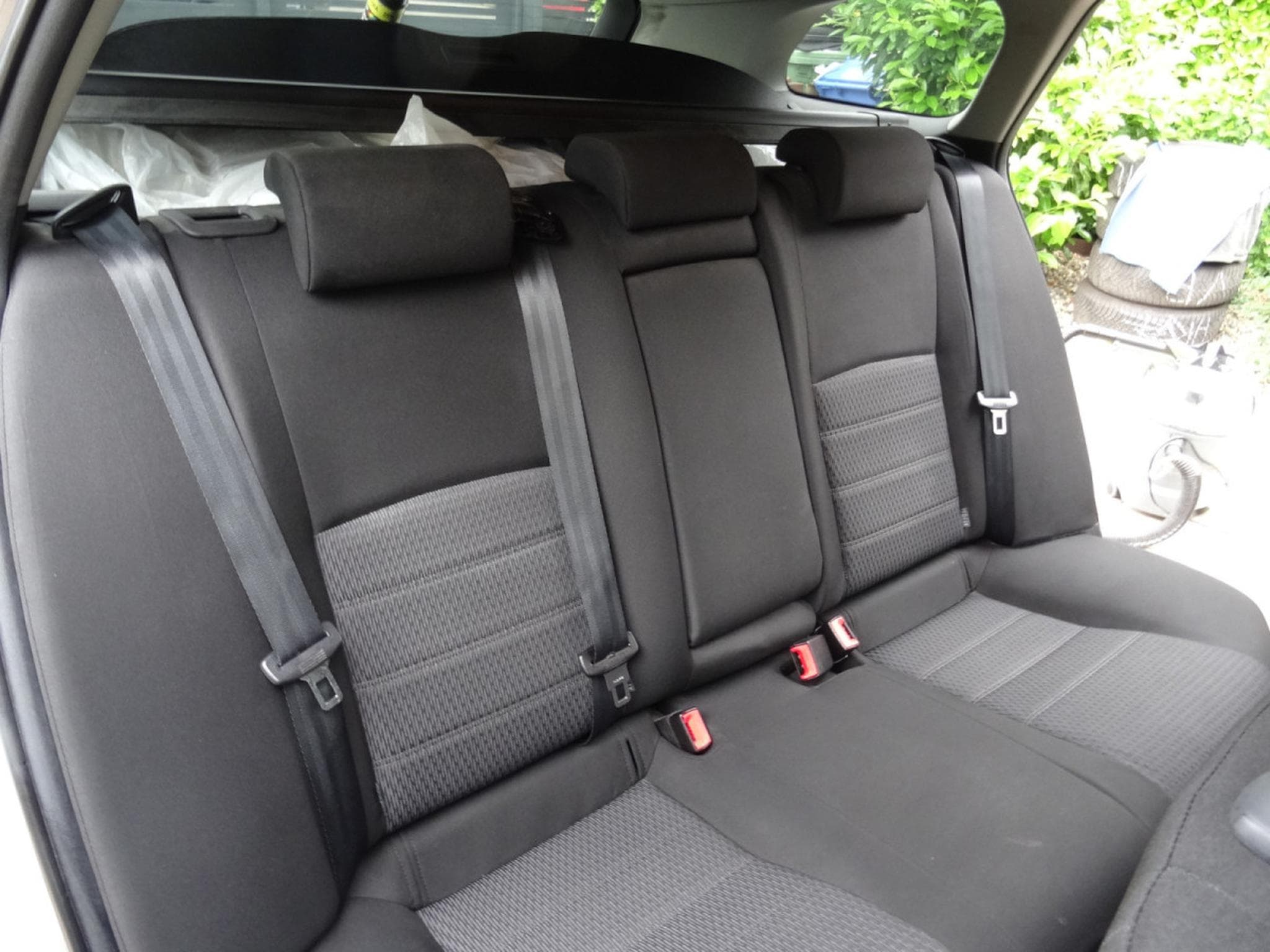 Toyota Avensis 1.8 AUTOMATIQUE (2014) - Photo 11