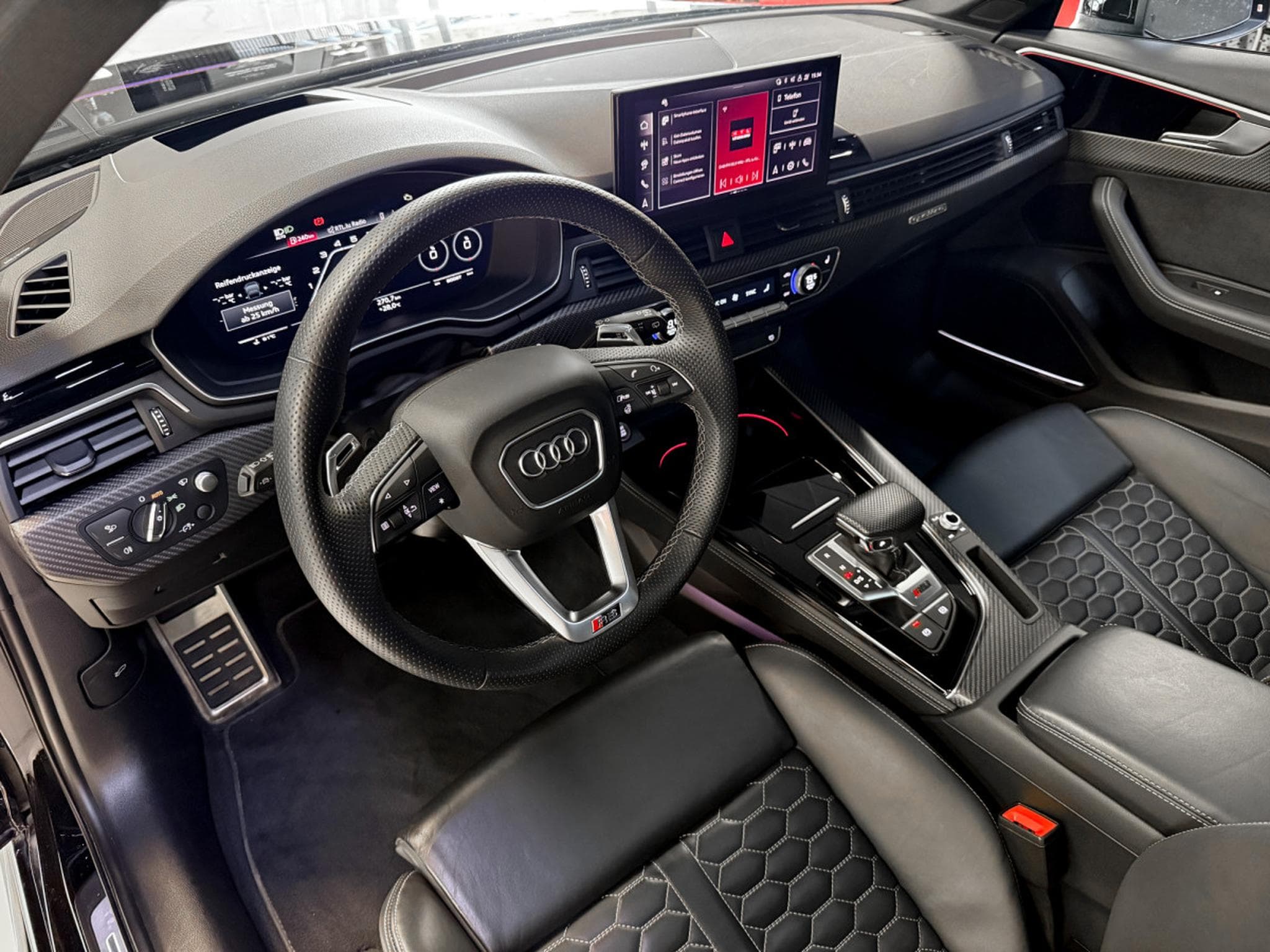 Audi RS4 COMPETITION - WARRANTY 2027 (2024) - Photo 11