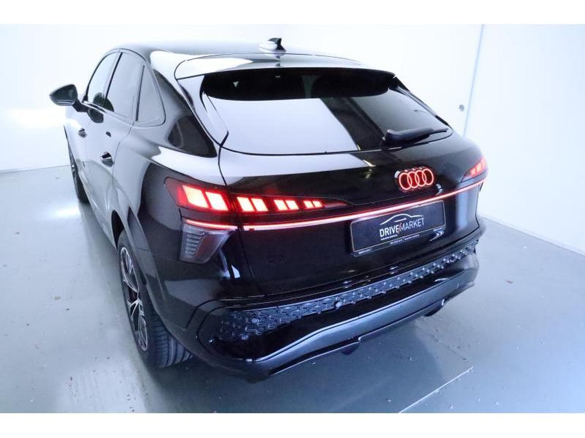 Audi Q3 Sportback (2026) - Foto 19