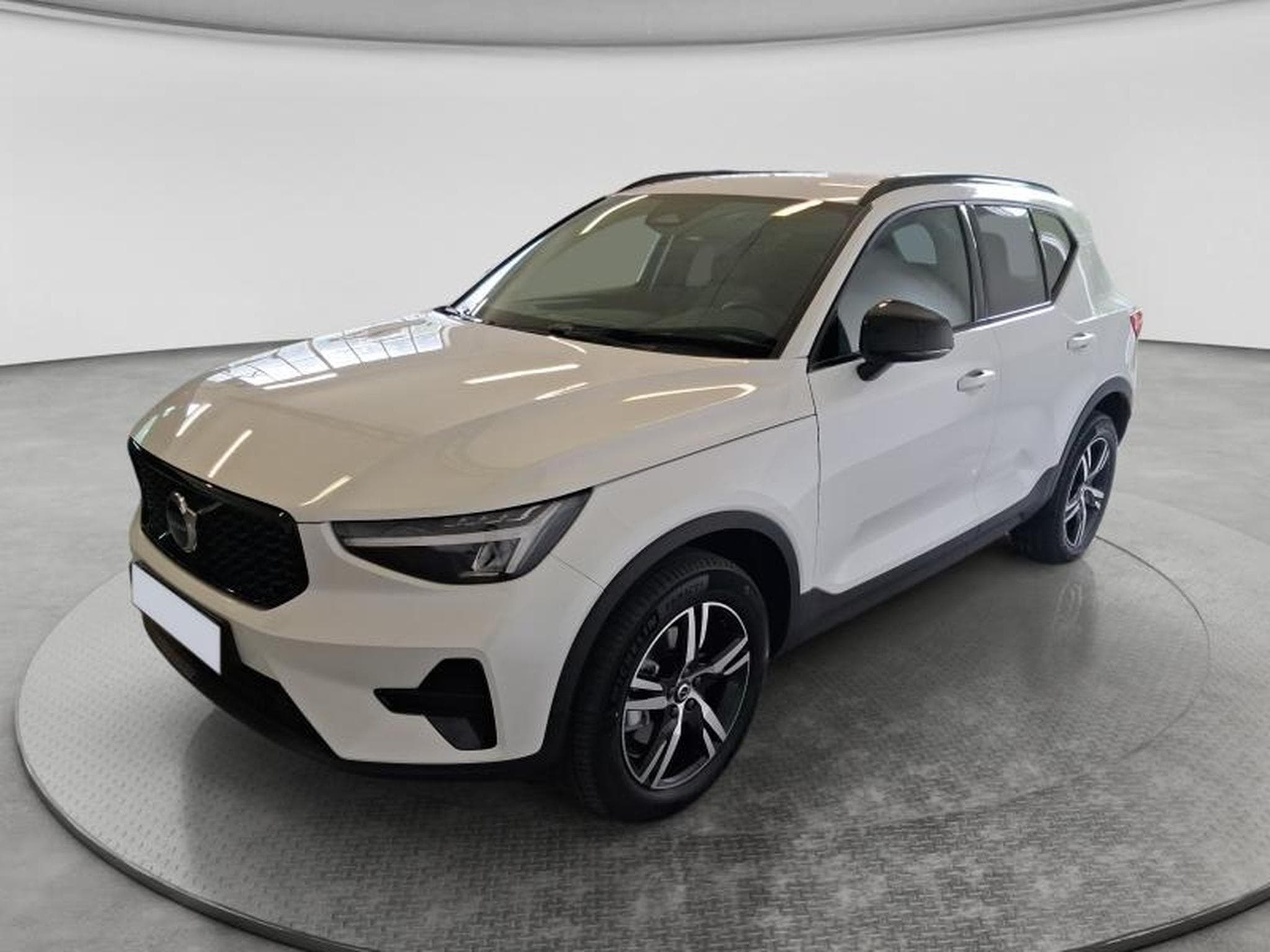 Volvo XC40 Dark (2026) - Foto 1